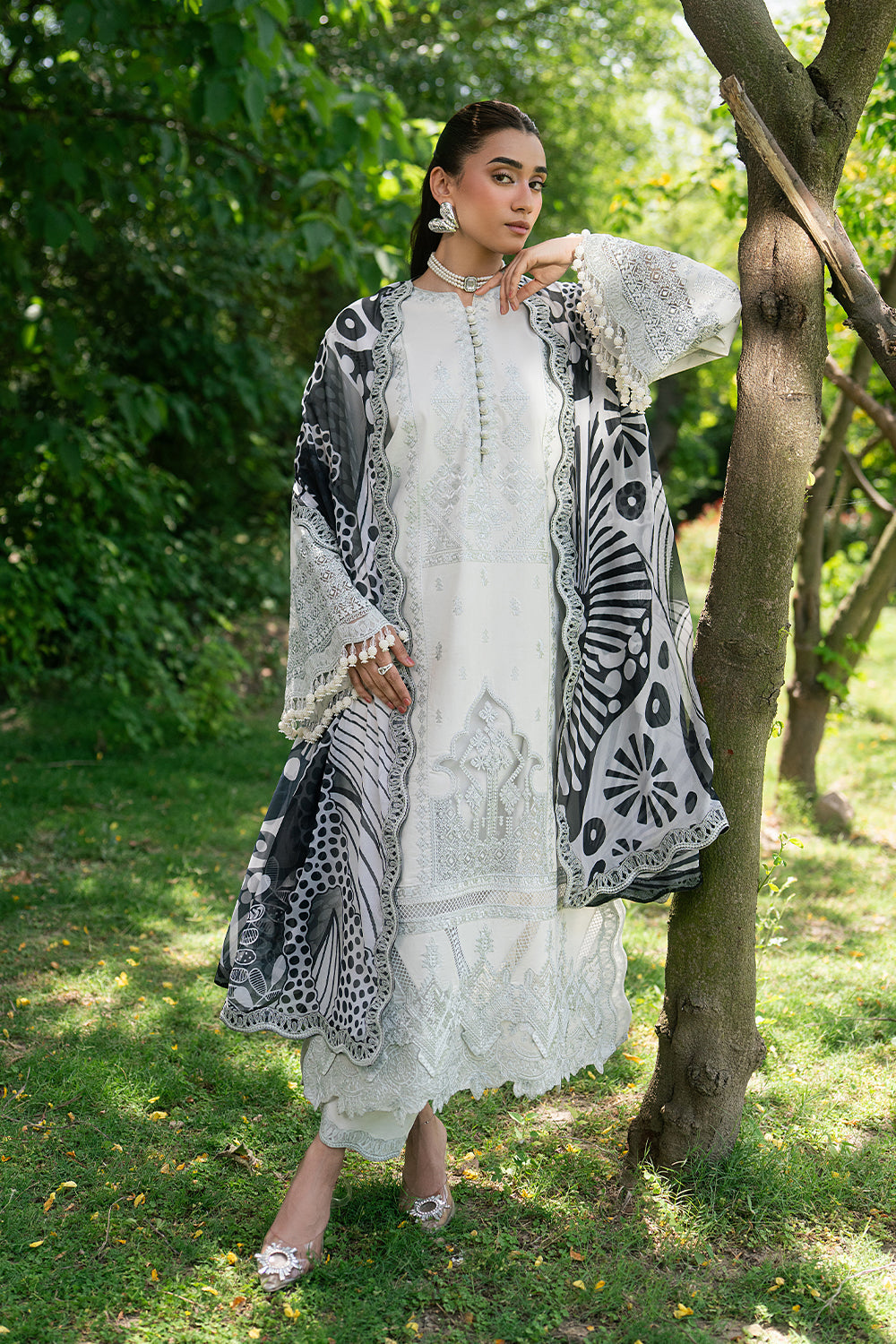 Luxury Lawn – IRIS - MSU0637