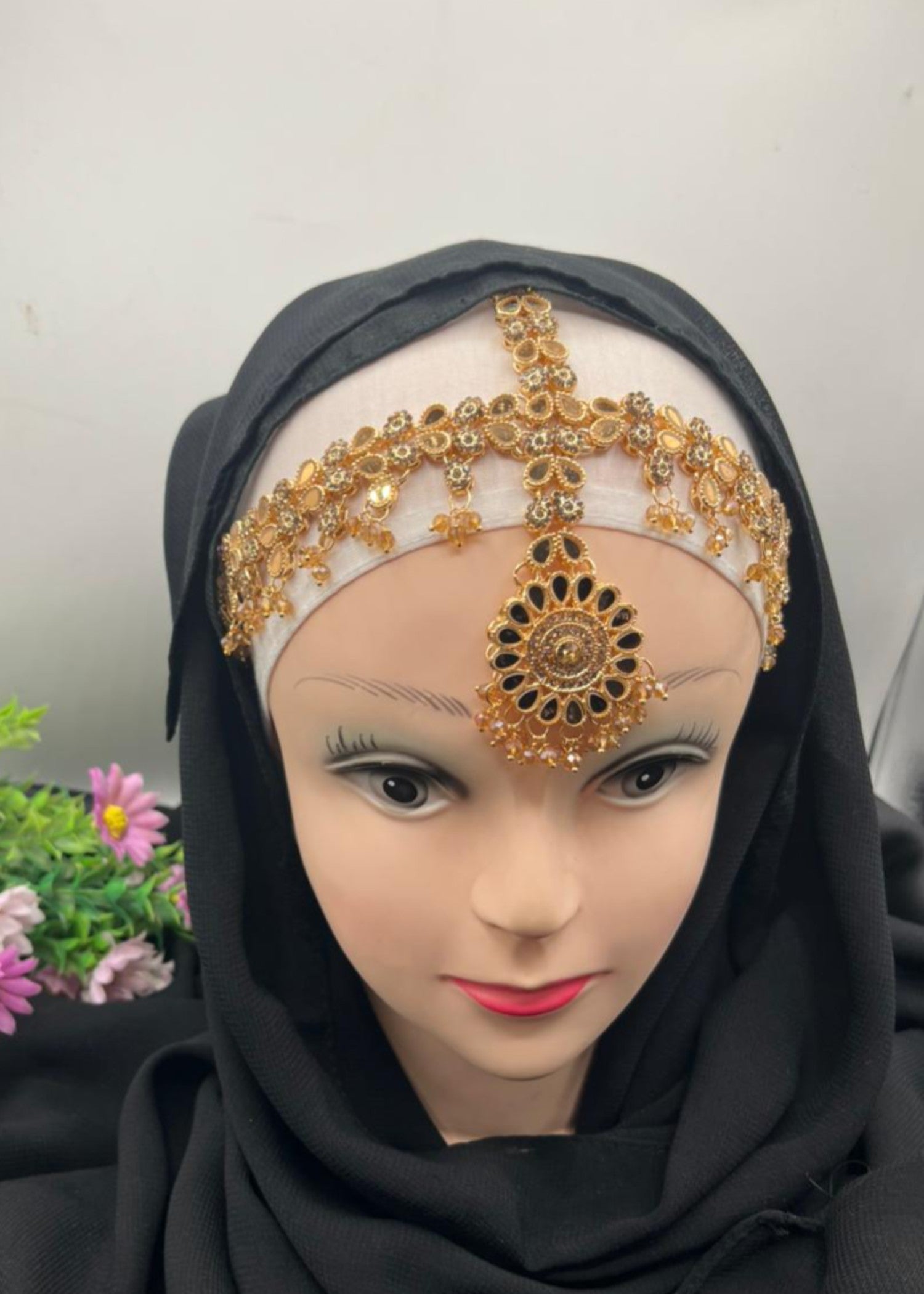 Maatha Pati in Gold Color by - Trendy Women Maatha Pati GDV9499