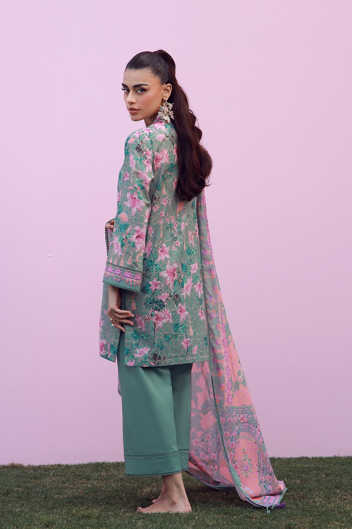 Mirha Lawn – Olive Blush Reverie