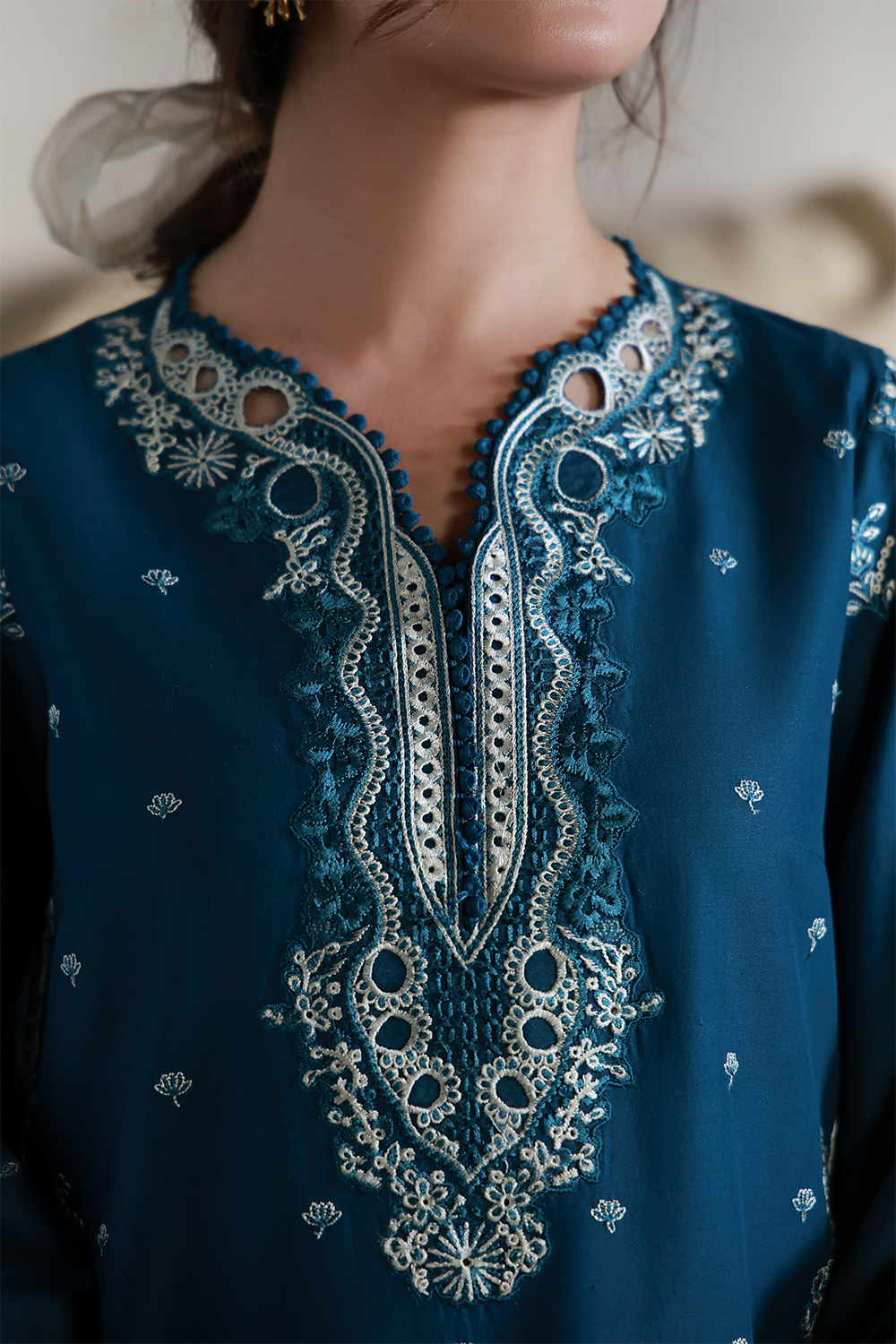 Saagar Festive Luxury Lawn – INAYA (AL-09)