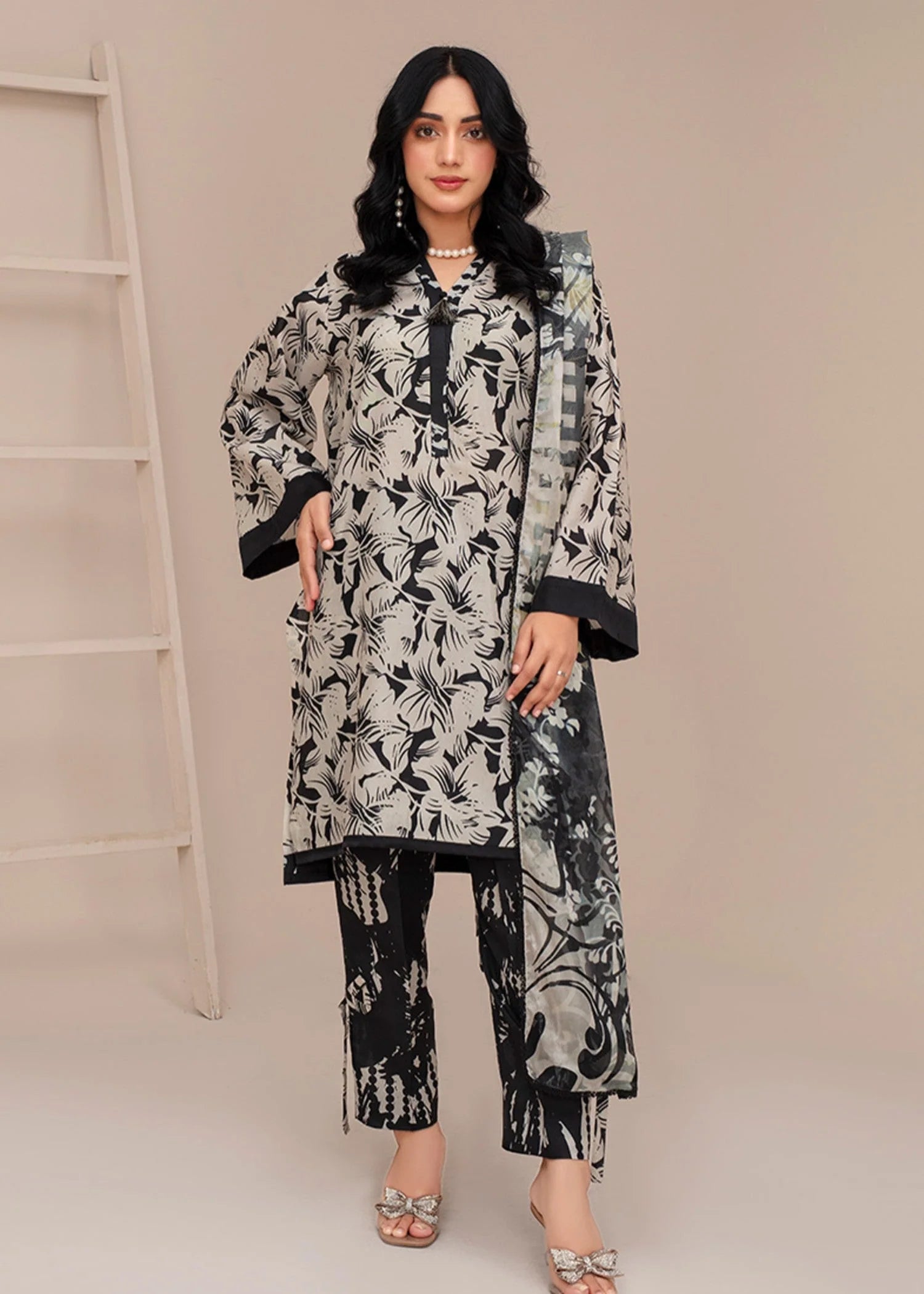 poly lawn Kurta Set in Off-white, black