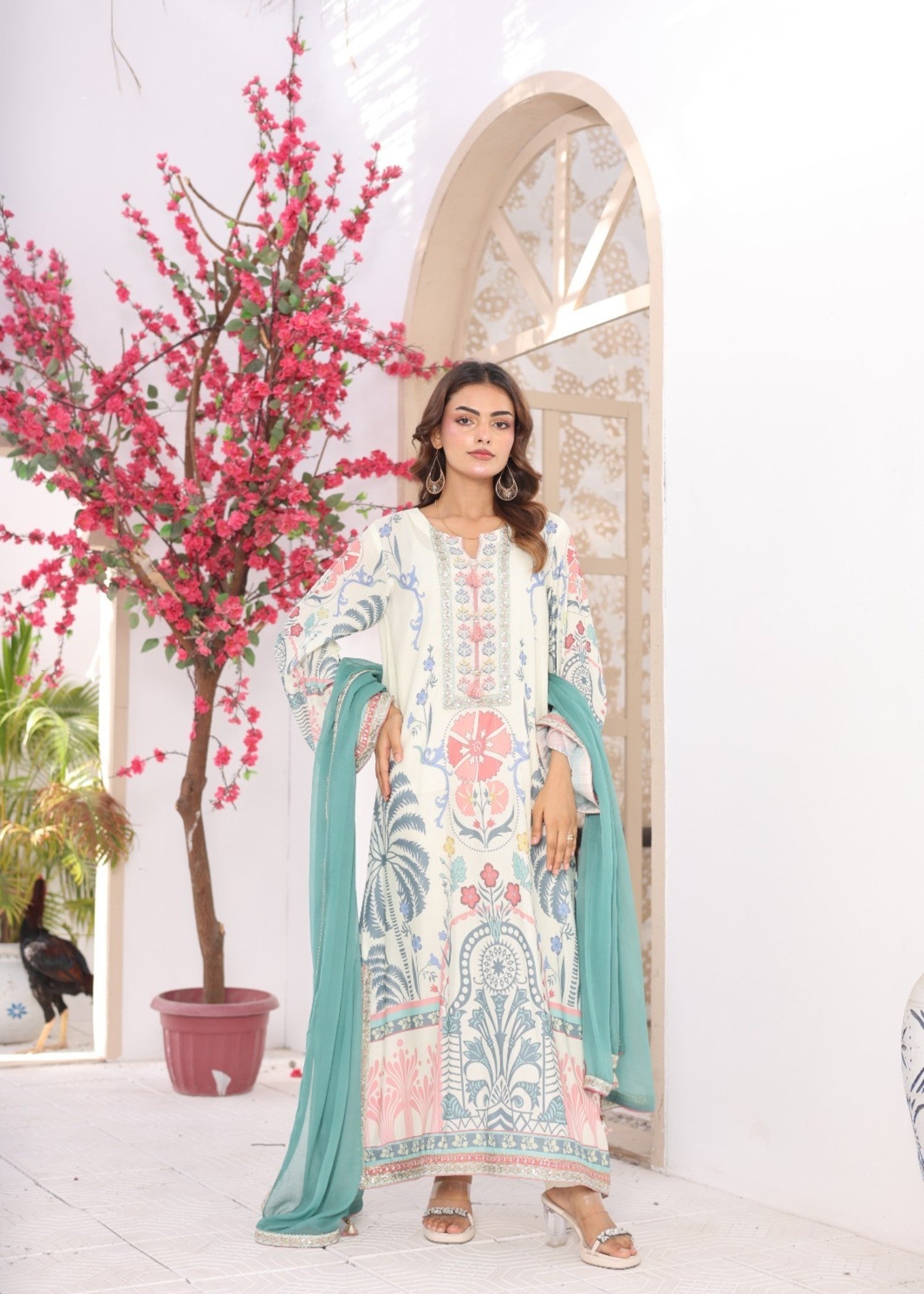 chiffon Kaftan in Off-white