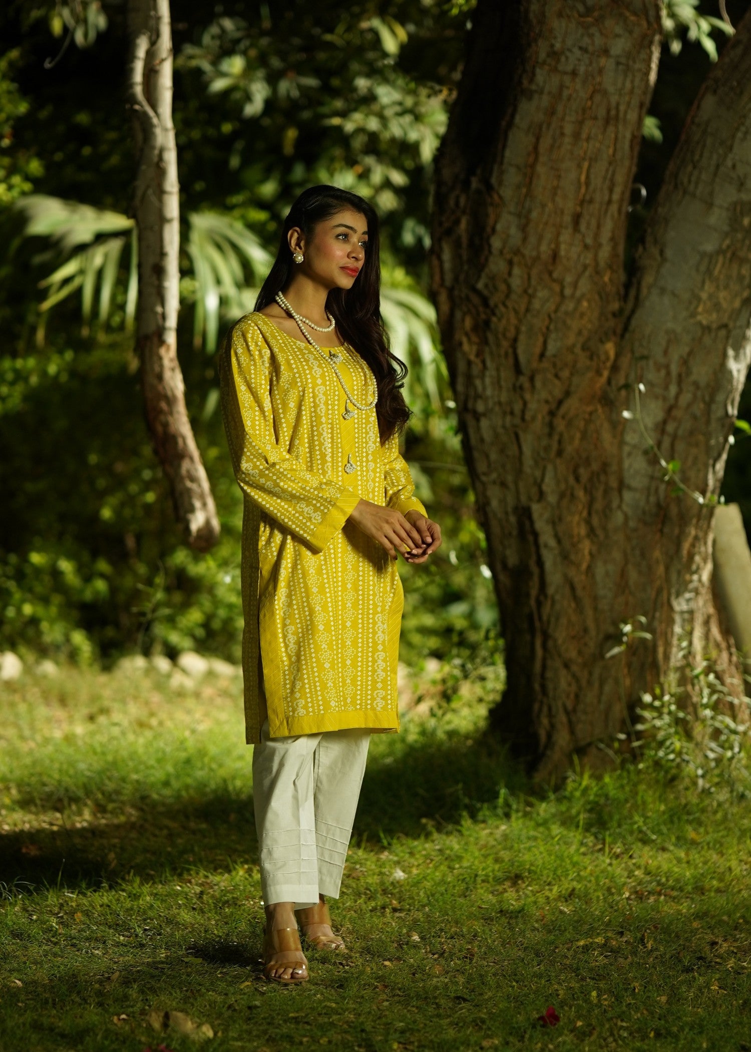 basic lawn Kurti in Key lime