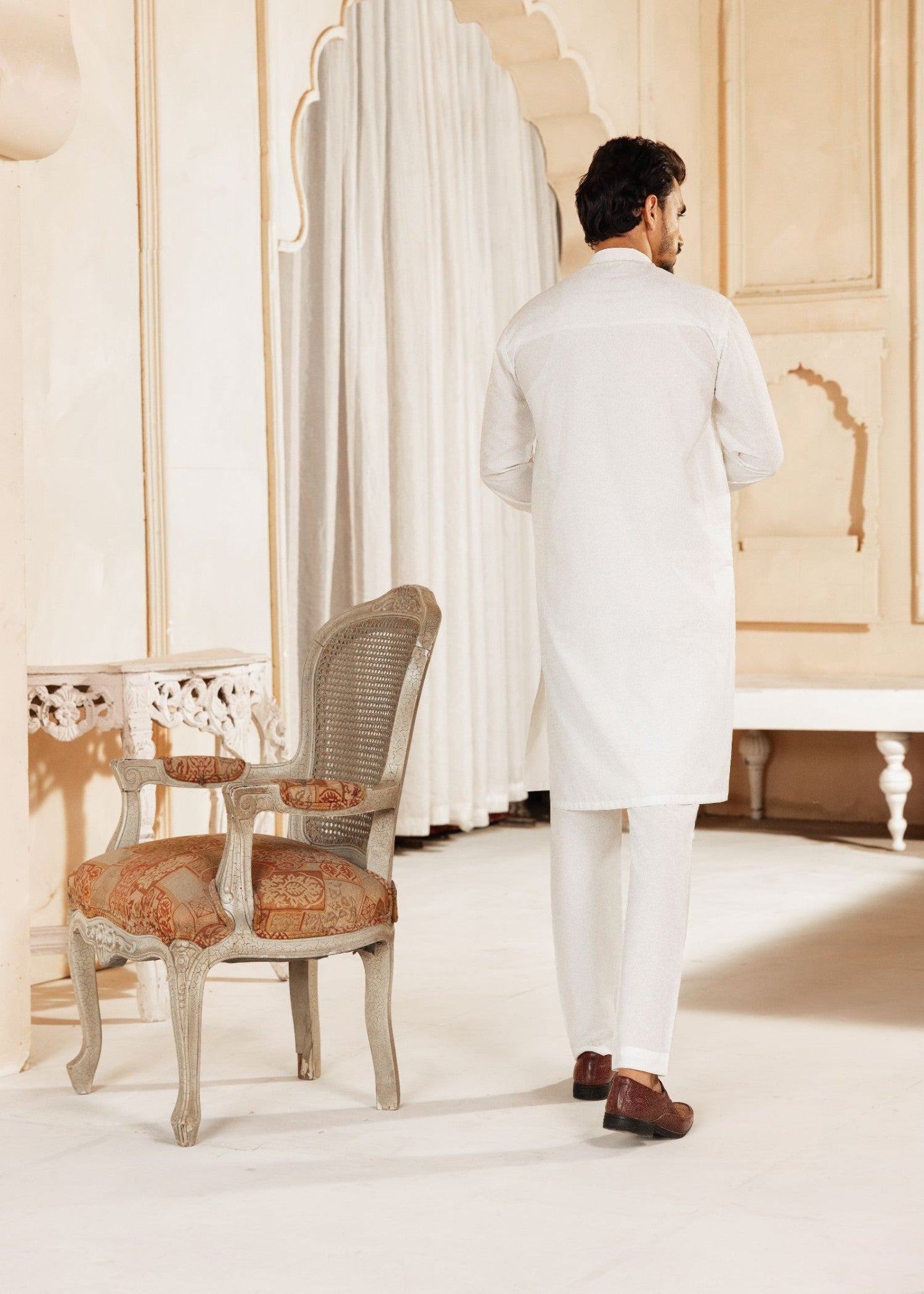 karandi Kurta Set in White