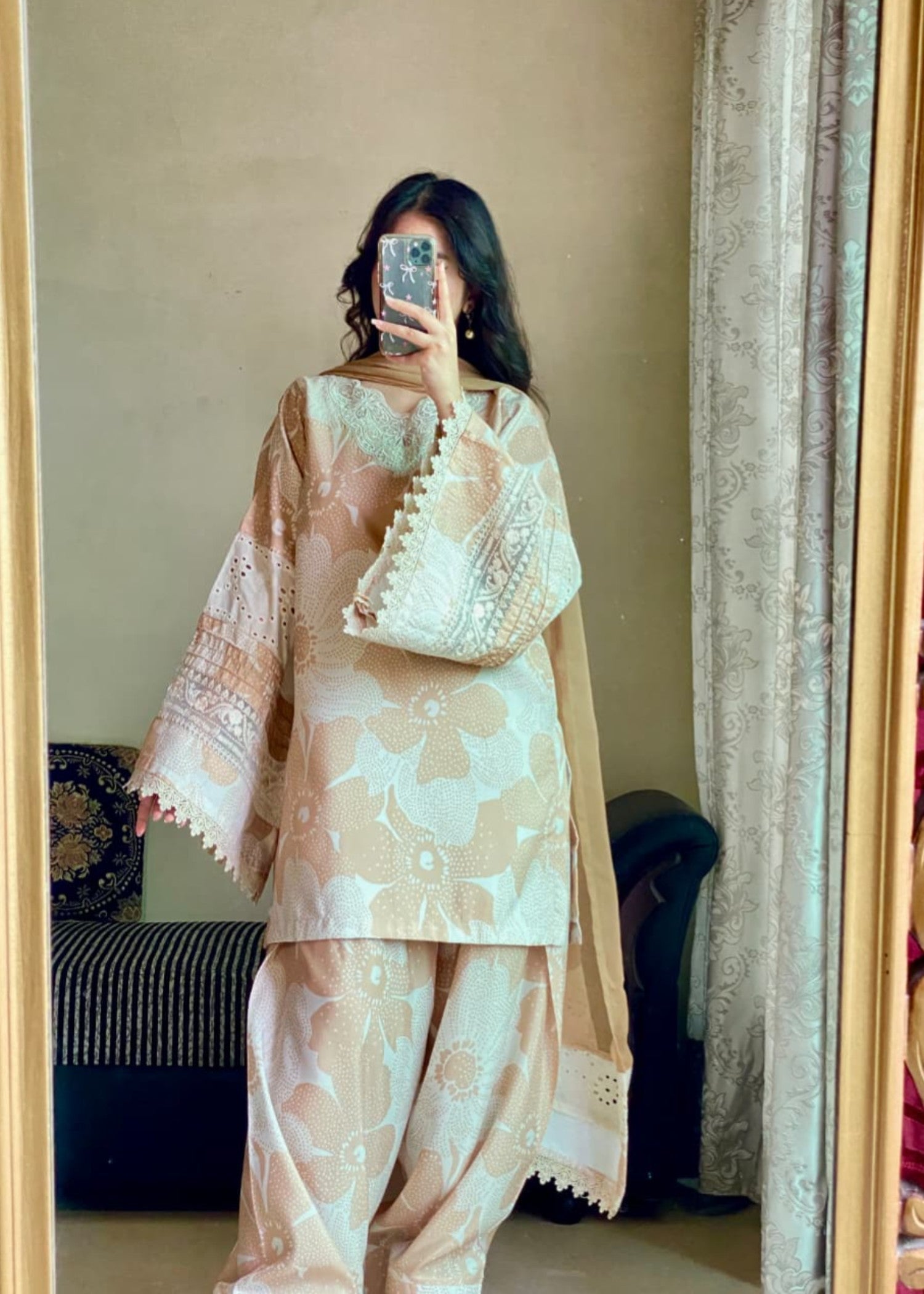 swiss lawn Kurta Set in Buttercream