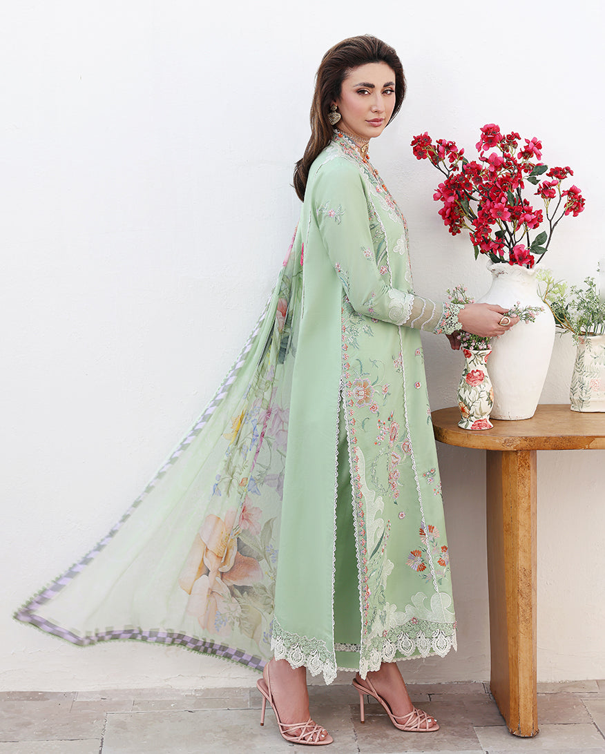 Floral Reveire Lawn – Daydream Gleam