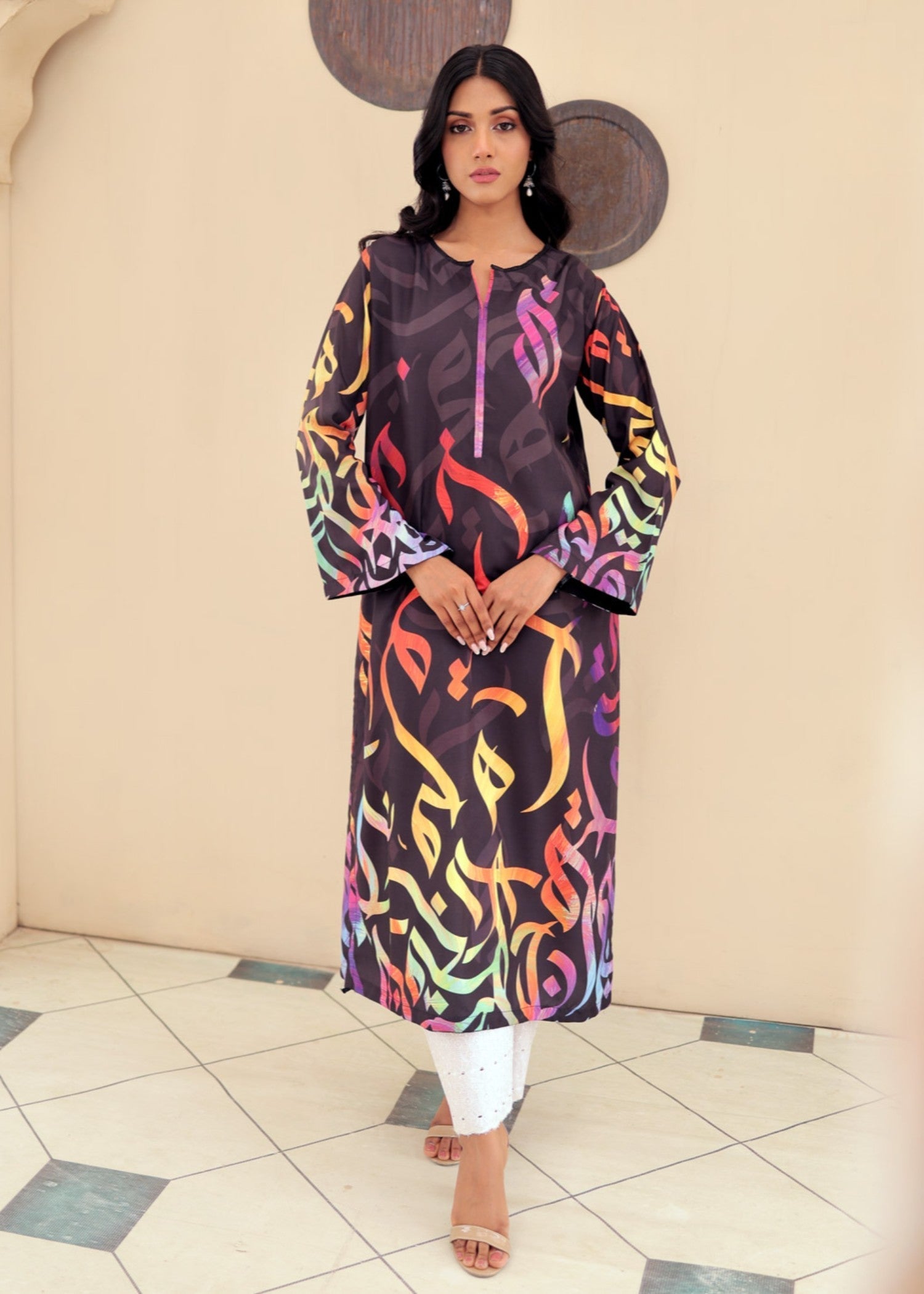 swiss lawn Kurti in Multi
