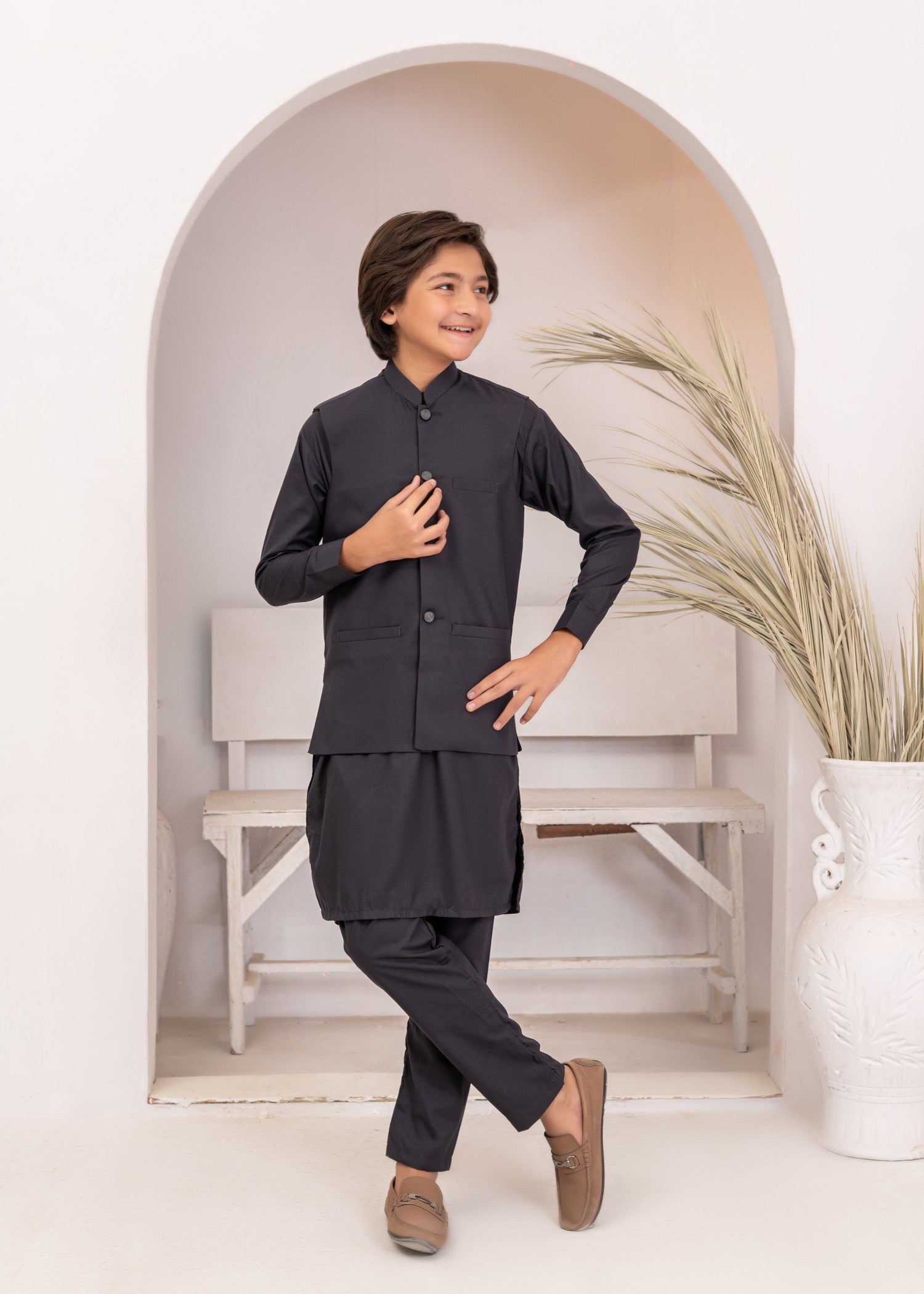 jamawar Waistcoat in Obsidian