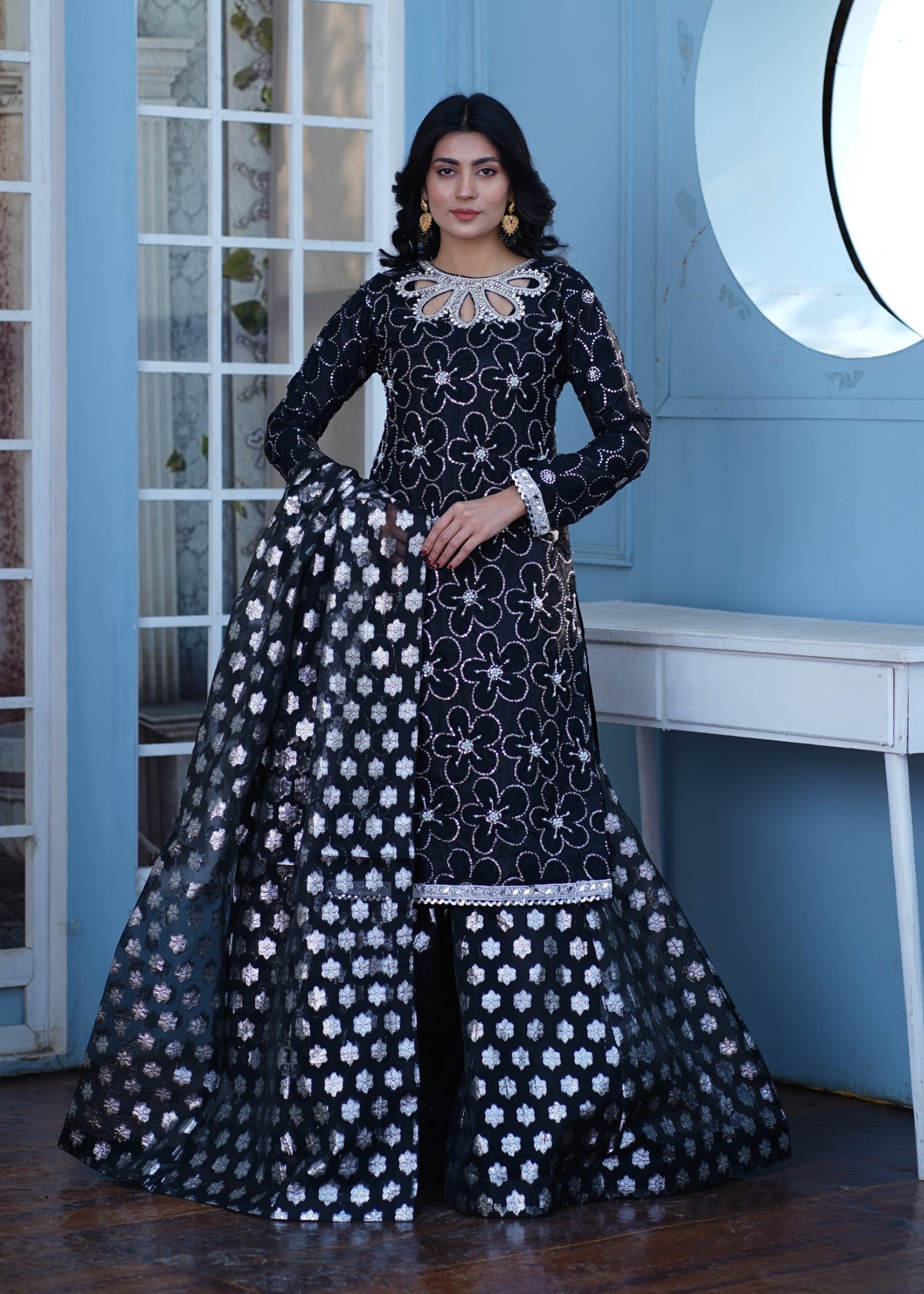 net Gharara in Black