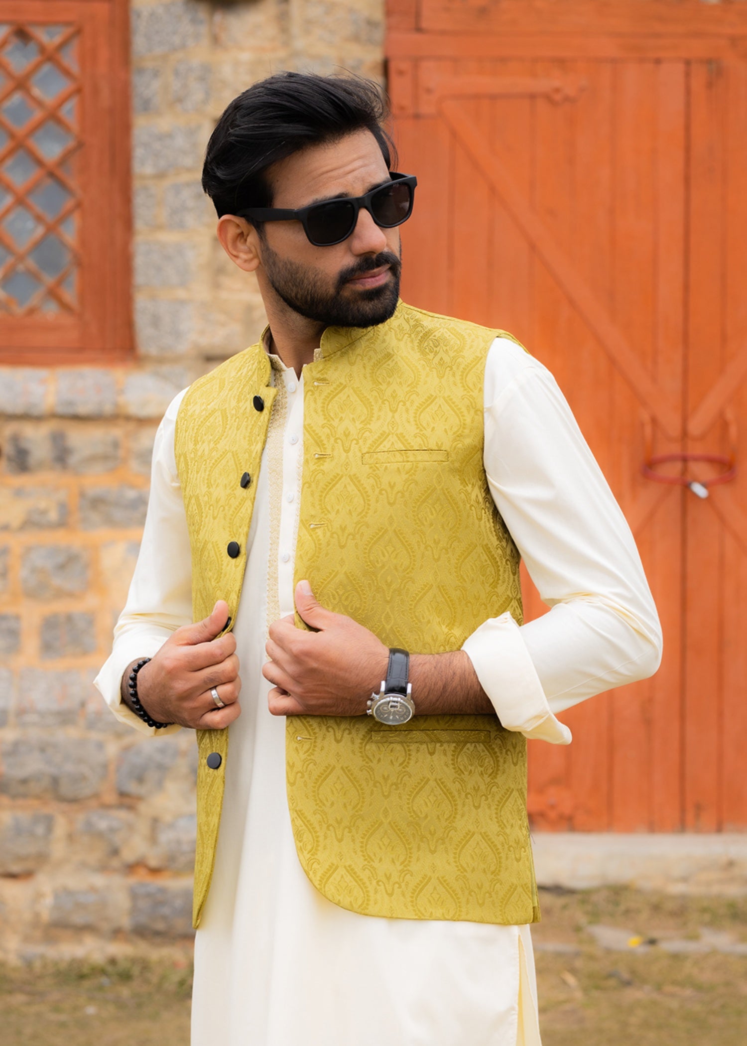 wash & wear Waistcoat in Mellow yellow