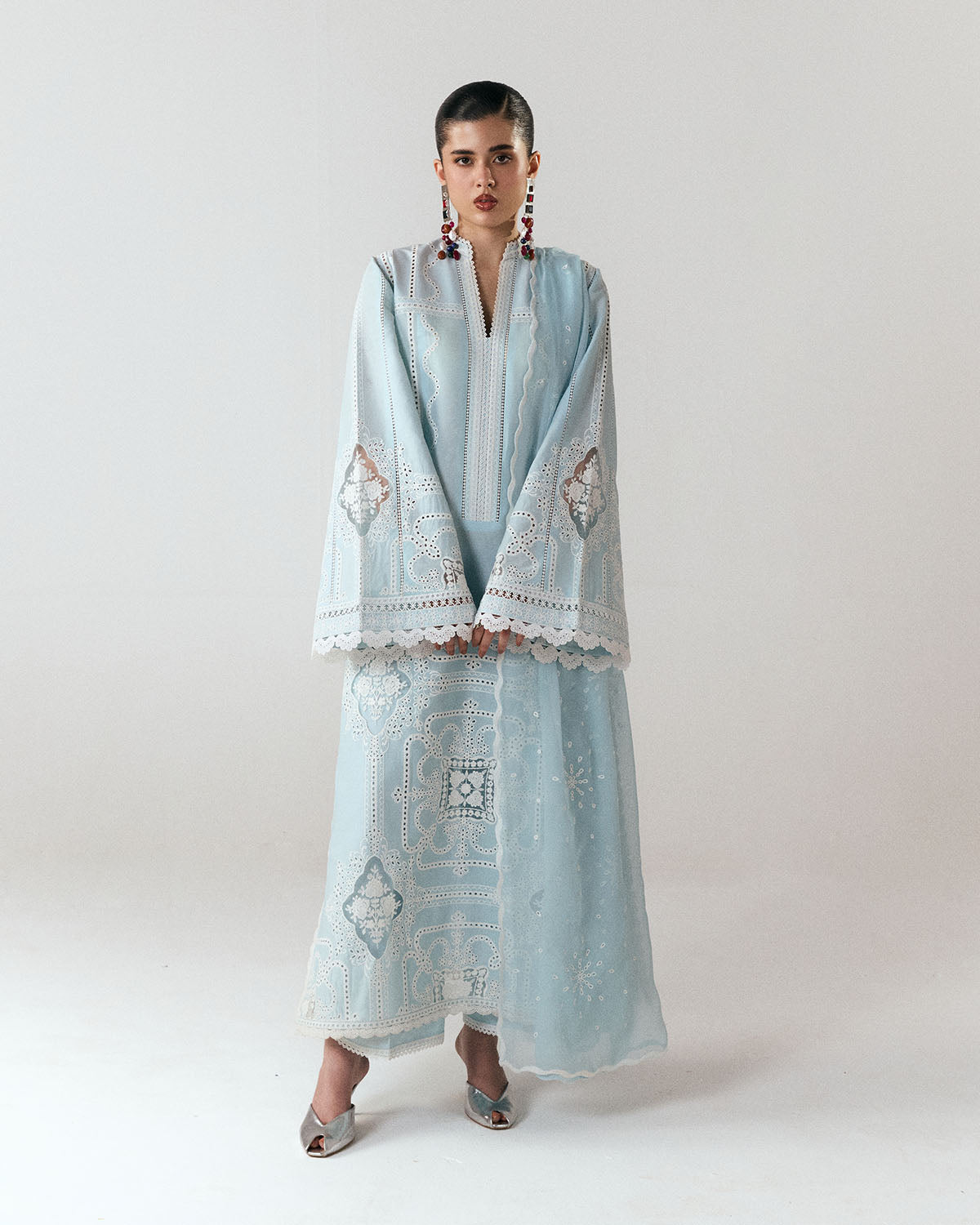 Jugnu Luxury Lawn Edit – Dira