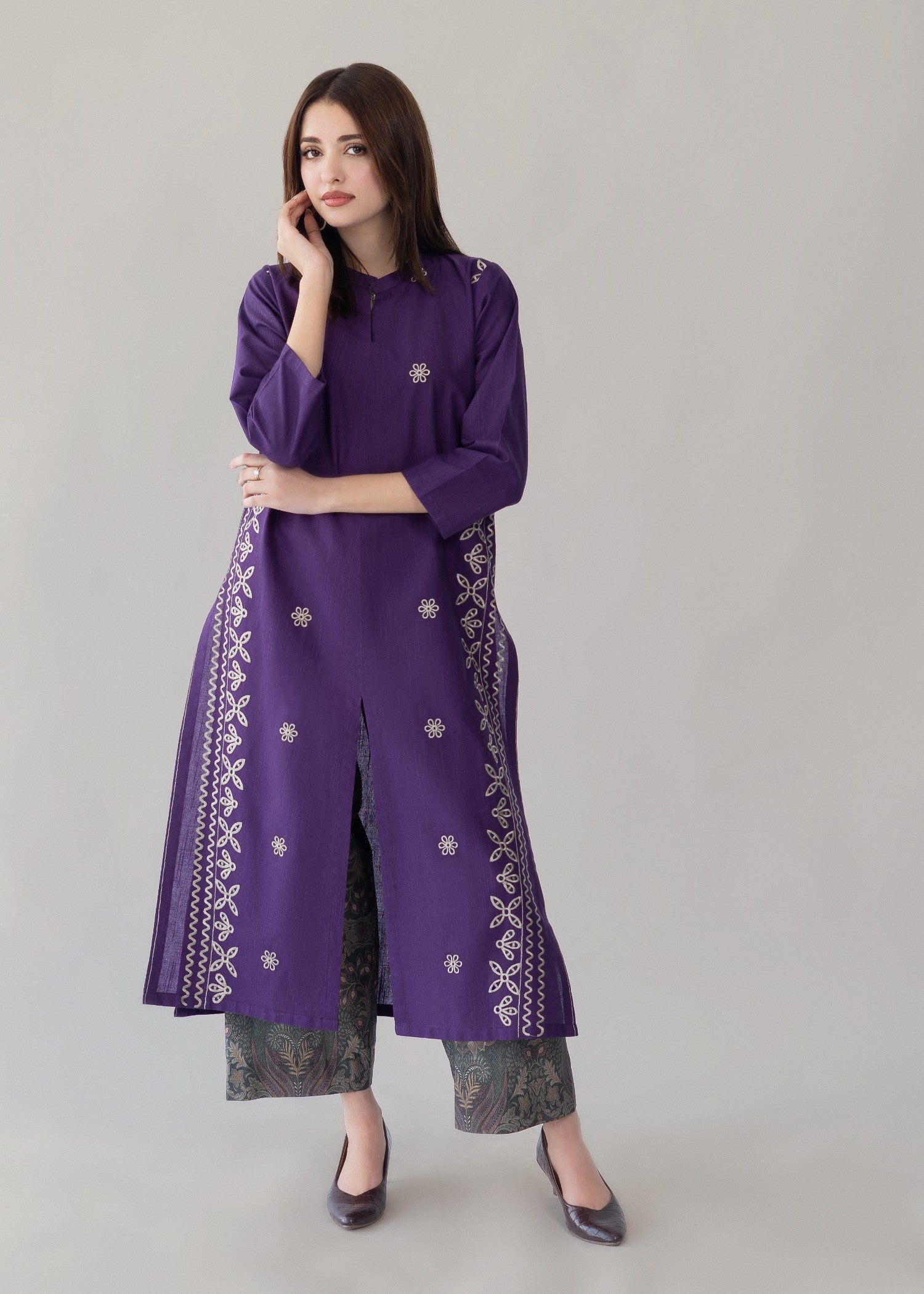 slub khaddar Kurta Set in Purple heart