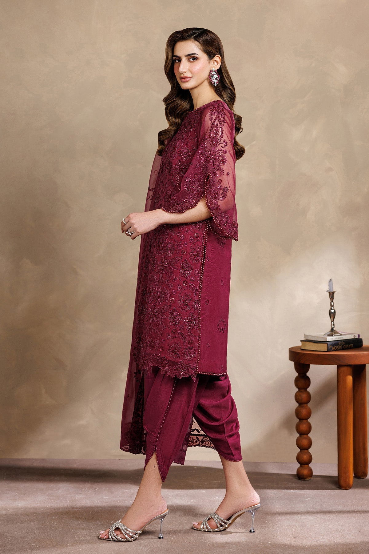 Zayrah Formals – Surkh-01