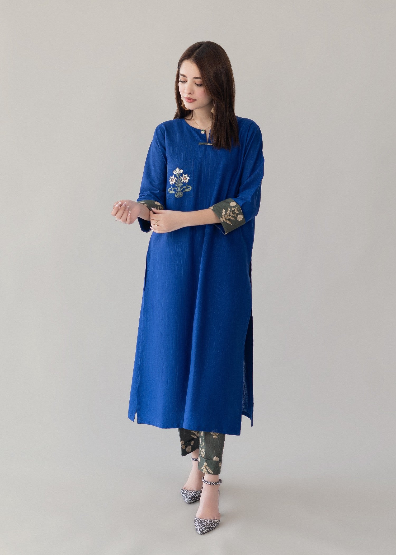 slub khaddar Kurta Set in Blue, army green