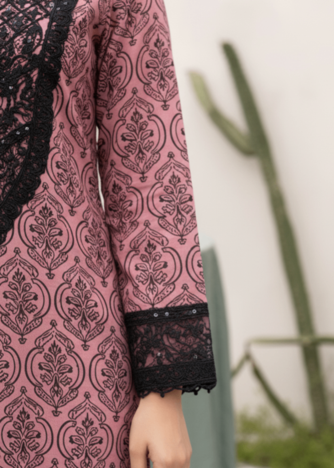 dhanak Kurta Set in Mauve pink