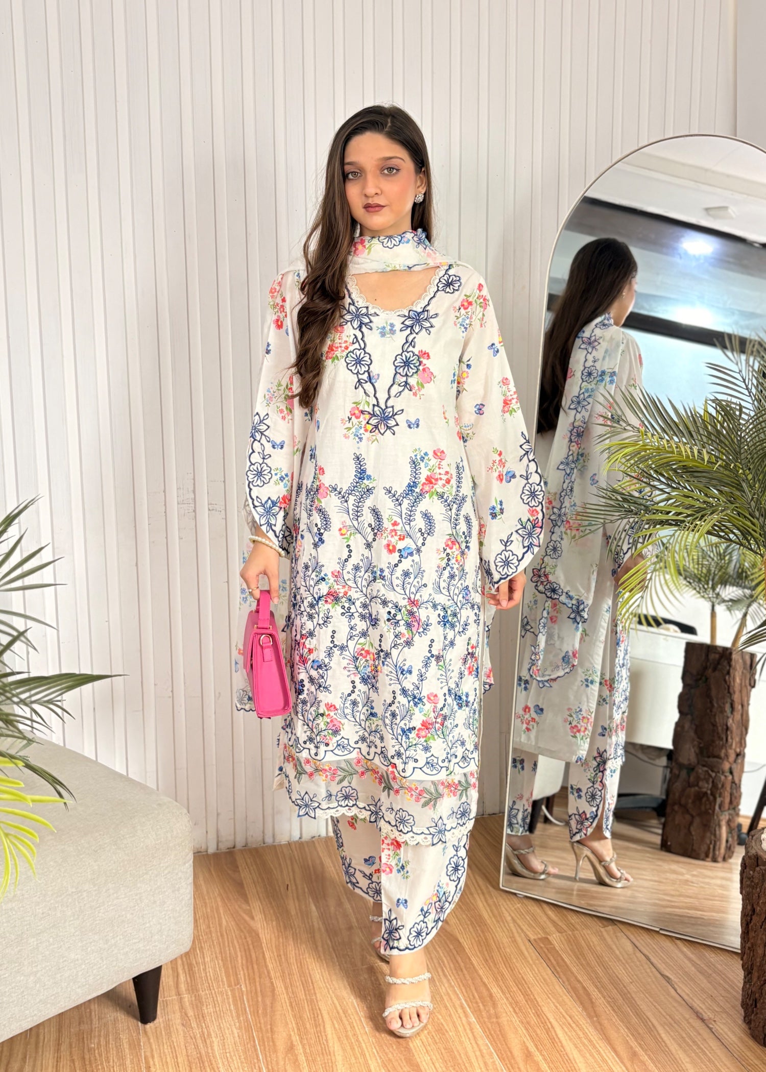 lawn Kurta Set in Multi, white