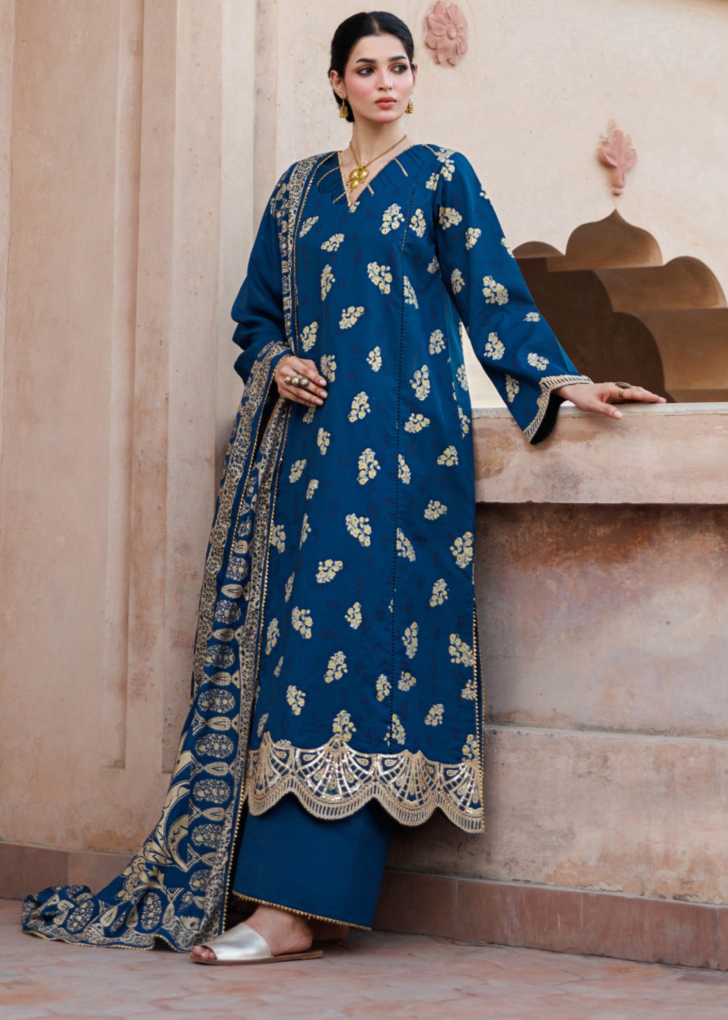 lawn cotton Kurta Set in Royal blue