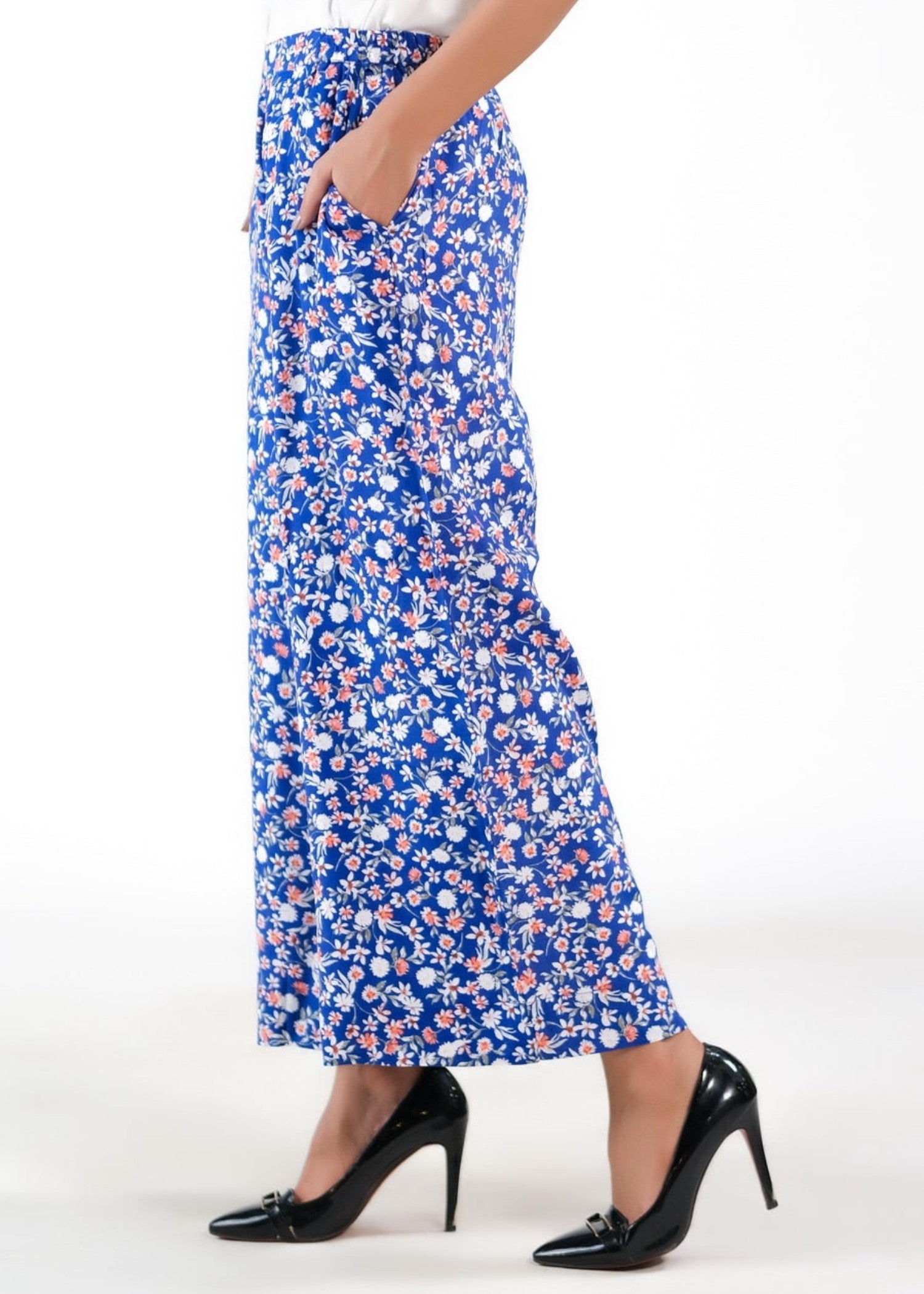crepe Trousers in Blue