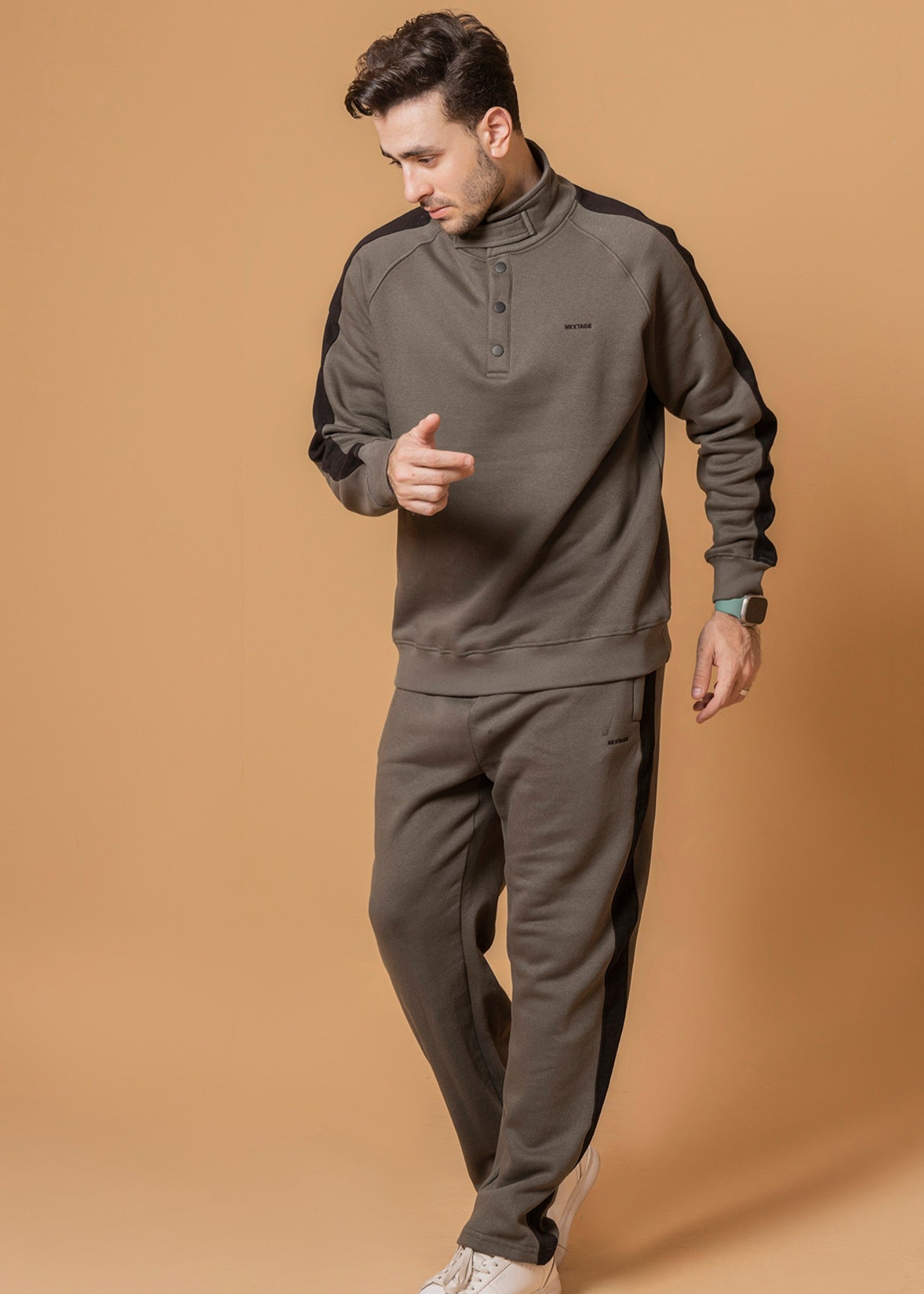 fleece Tracksuit in Black, forest green