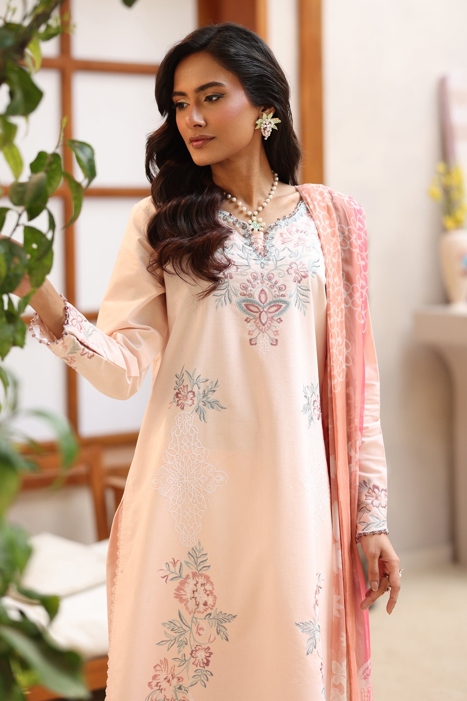 Raaya Rameen Lawn – AURORA