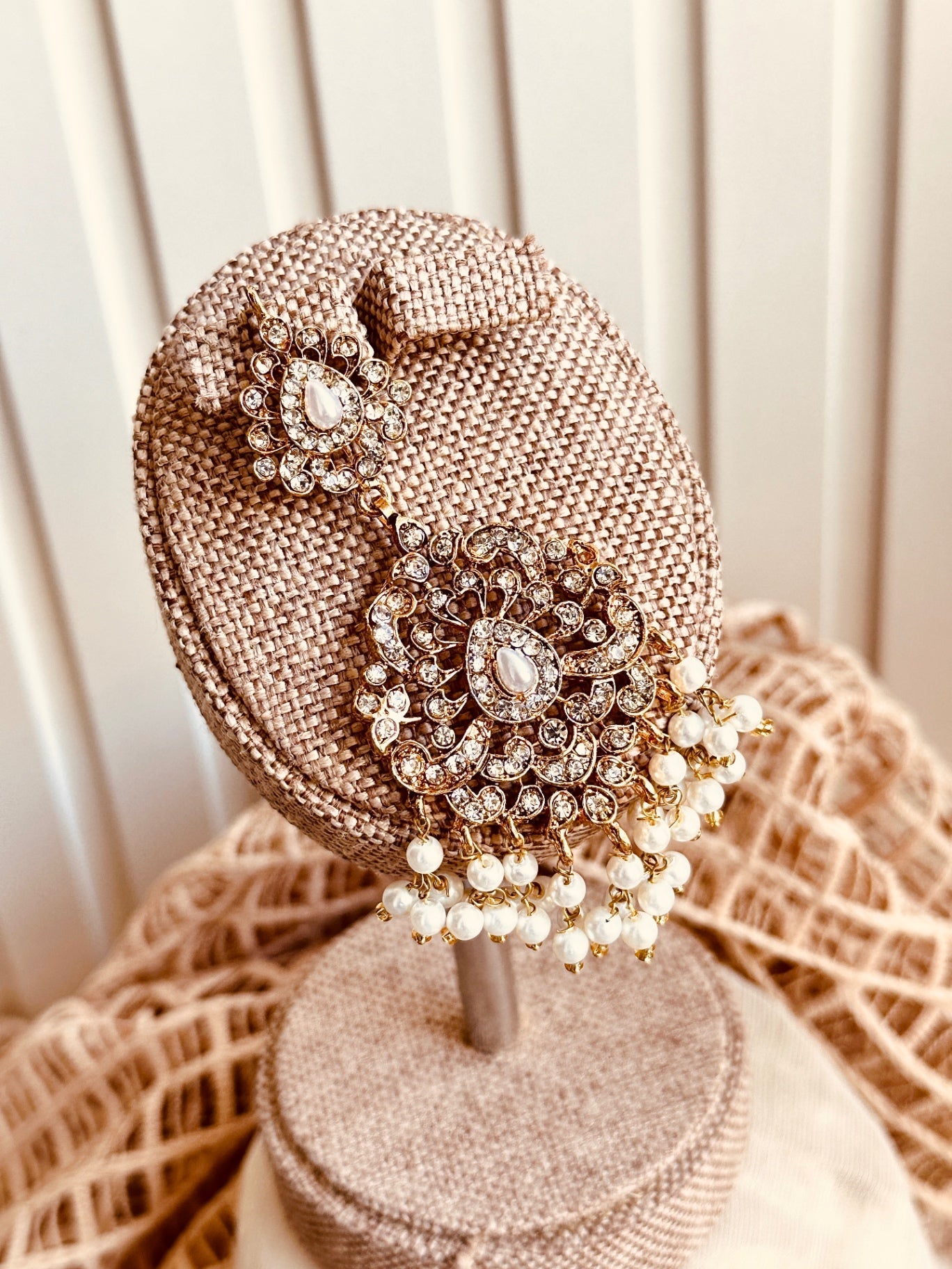 Jewelry Set in Off-white Color by - Trendy Women Jewelry Set YXA2127
