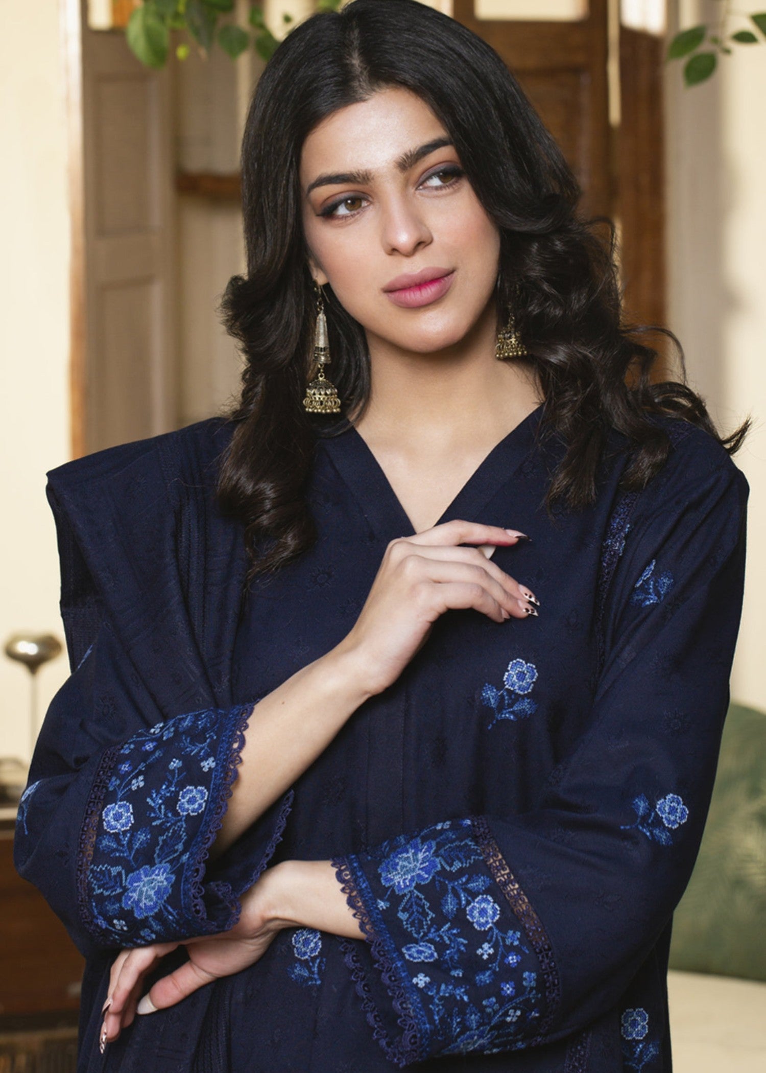 jacquard Unstitched in Navy blue