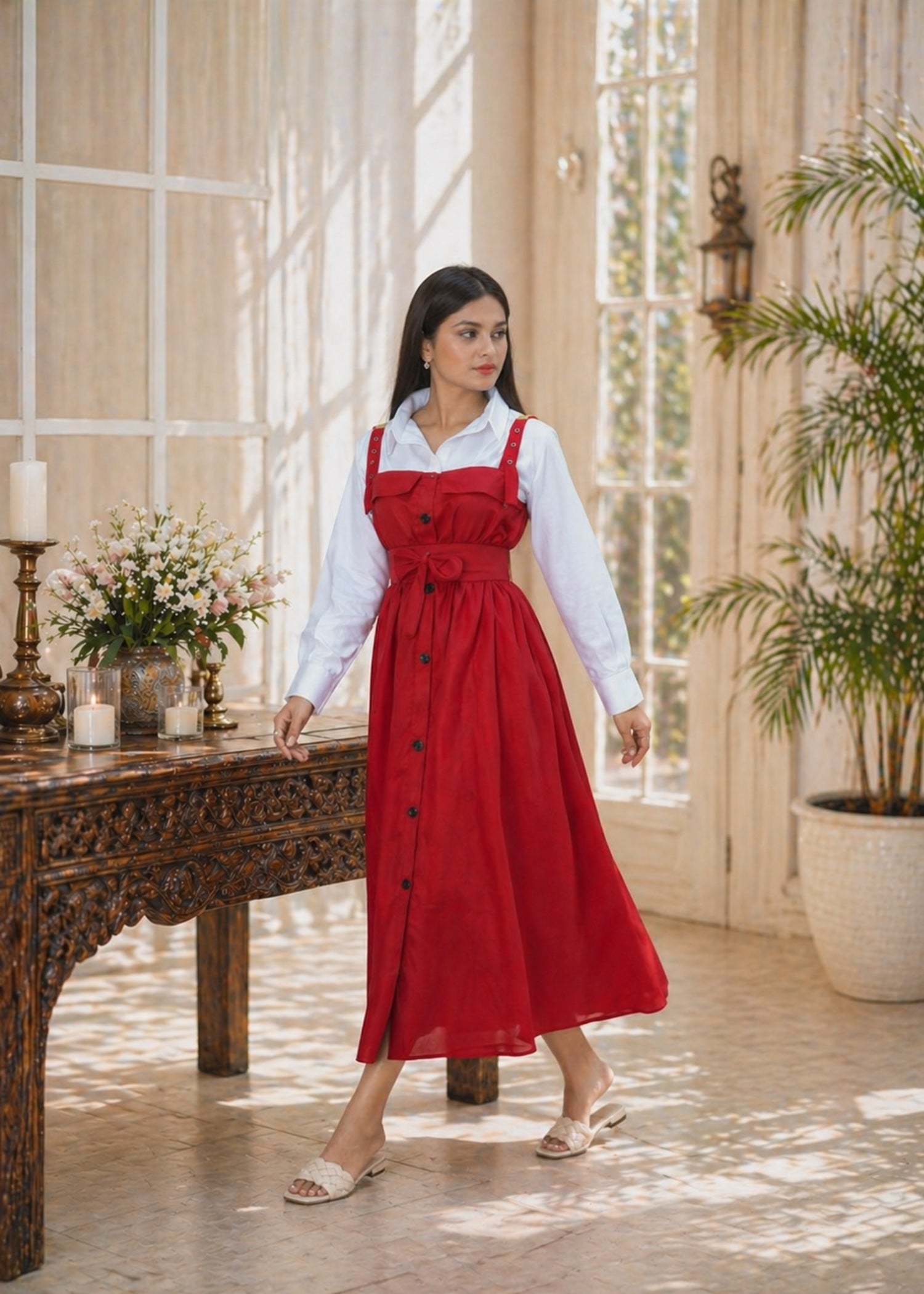 grip Frock in White, red