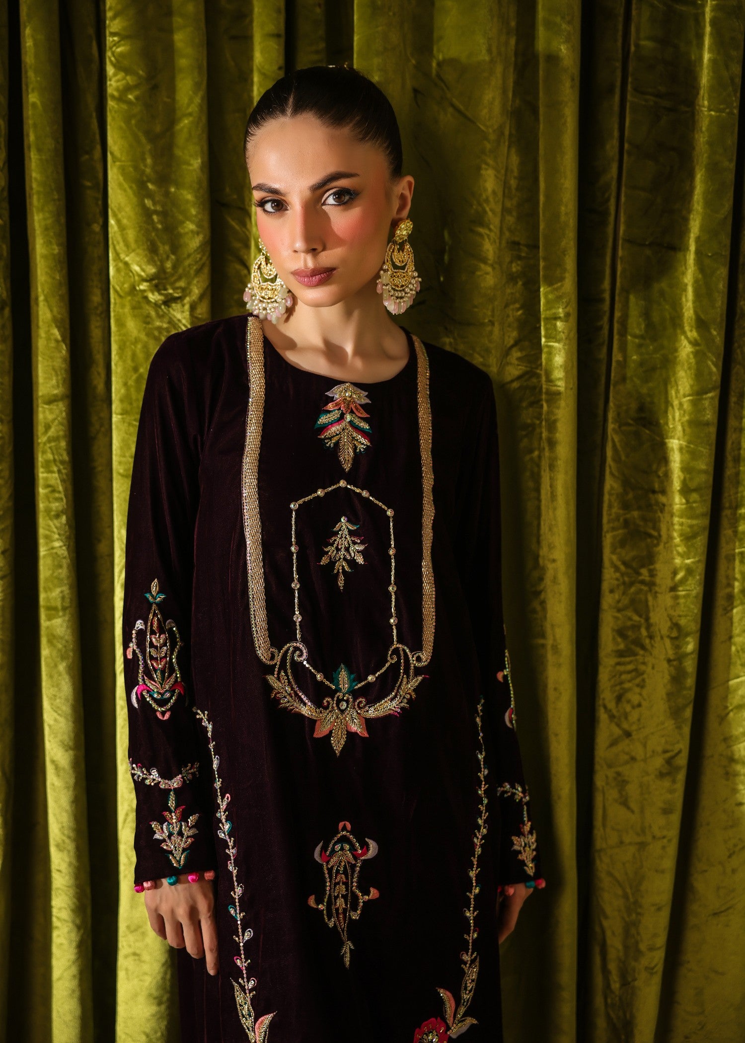 velvet Kaftan in Deep purple