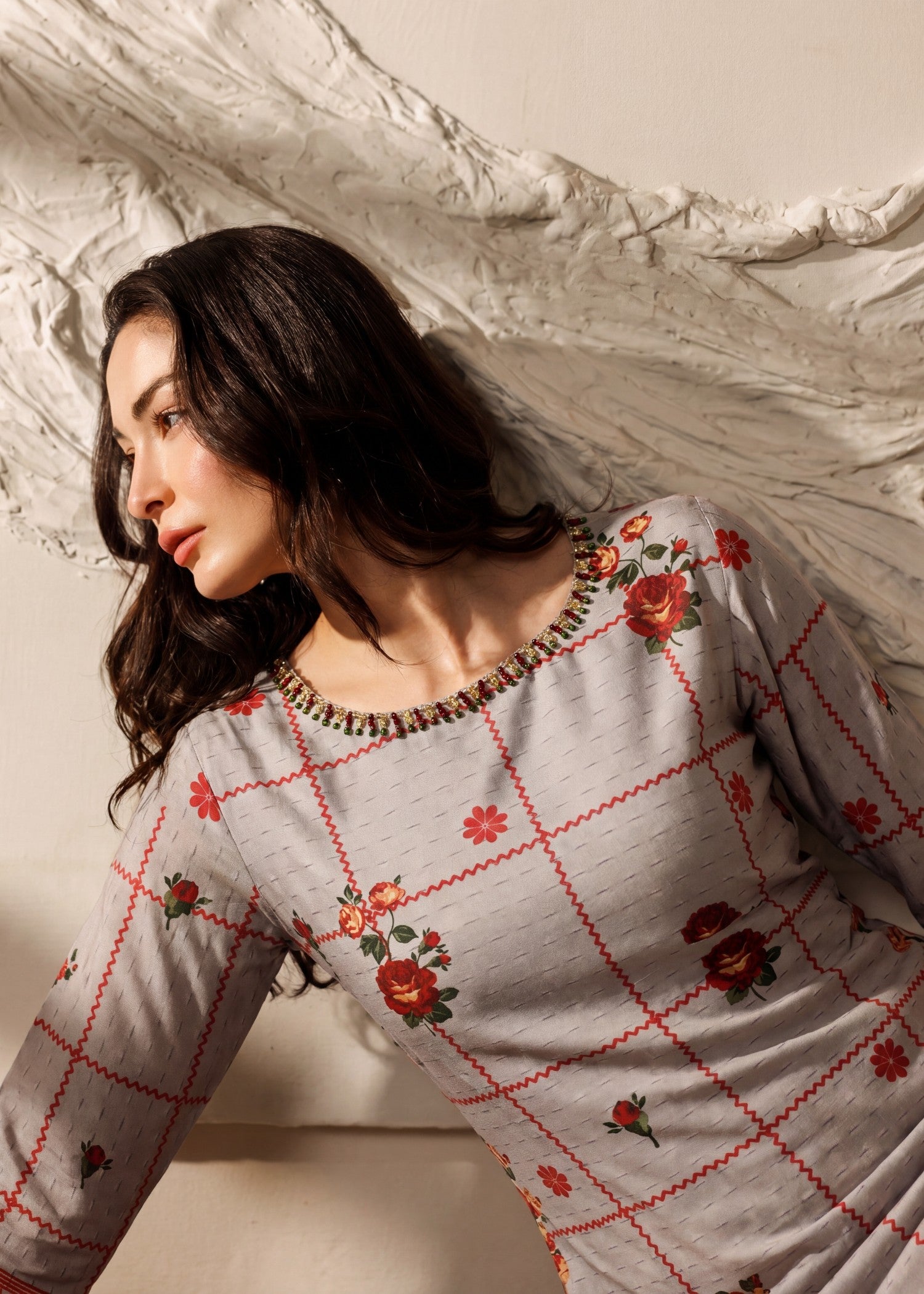 textured lawn Kurta Set in Lynx white