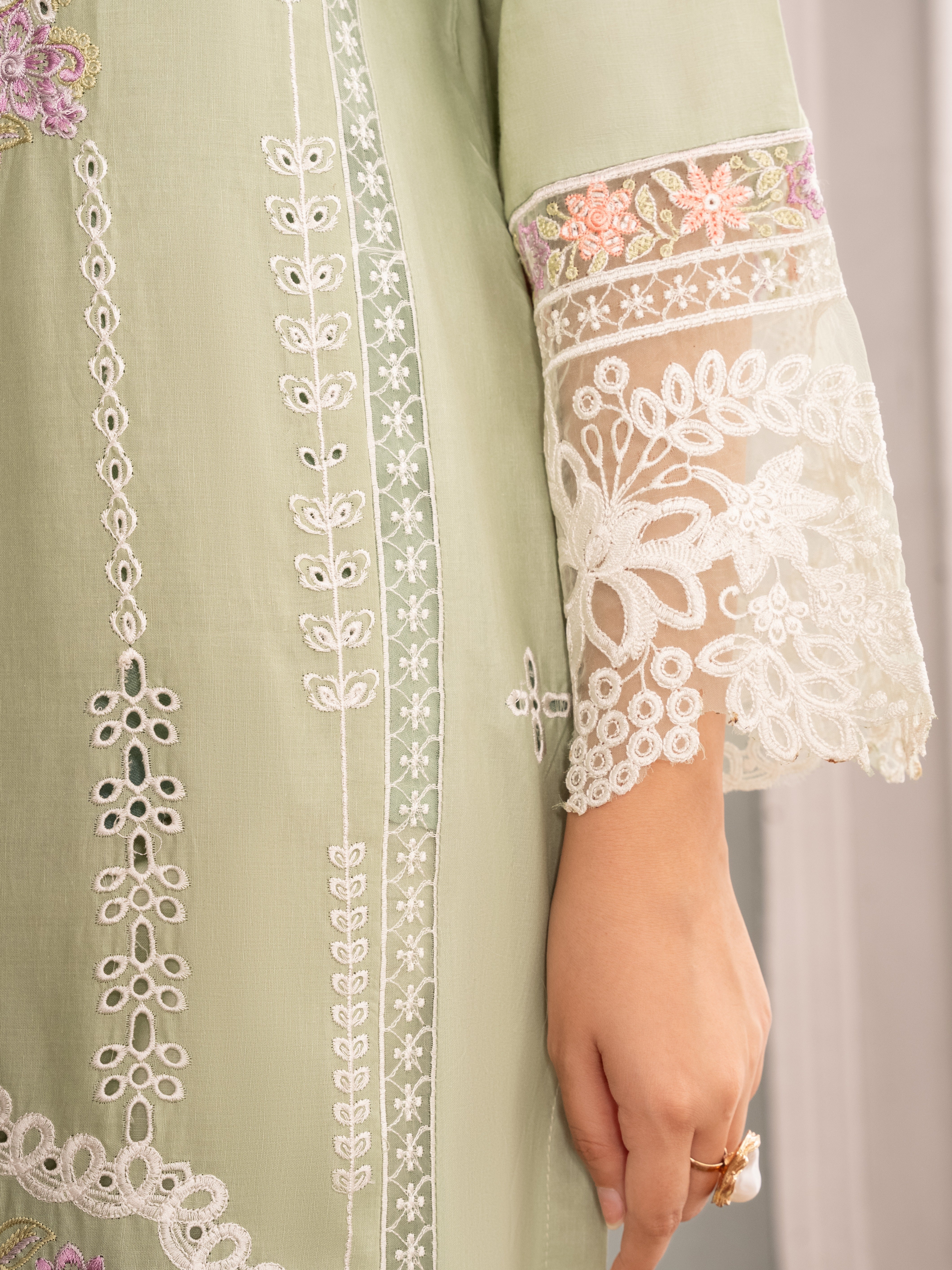 lawn Kurta Set in Pistachio green