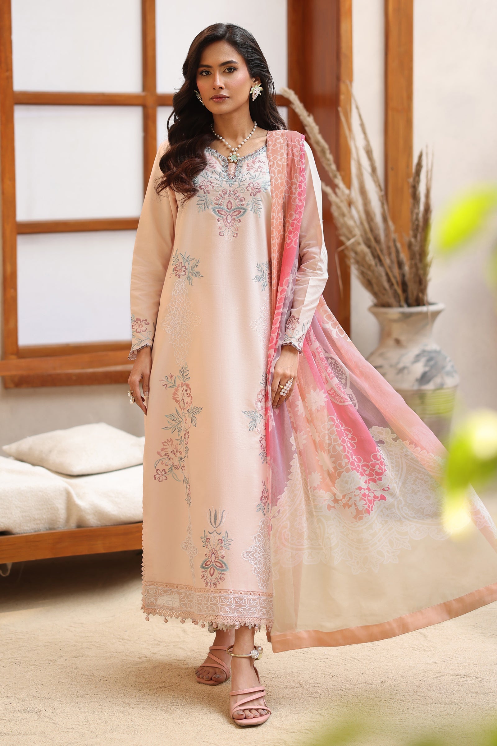Raaya Rameen Lawn – AURORA