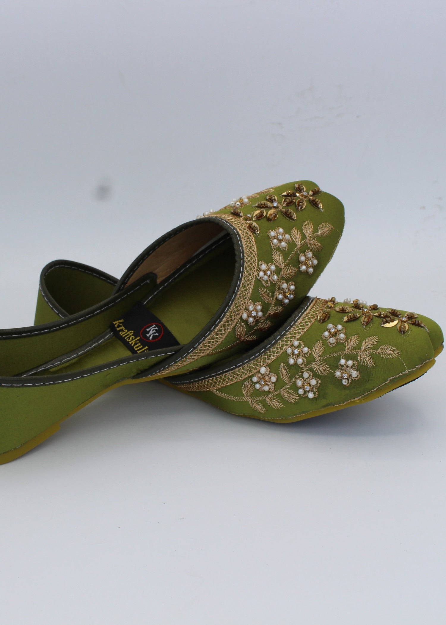 Khussa in Apple green, gold by - High Quality Women Khussa KDJ3721