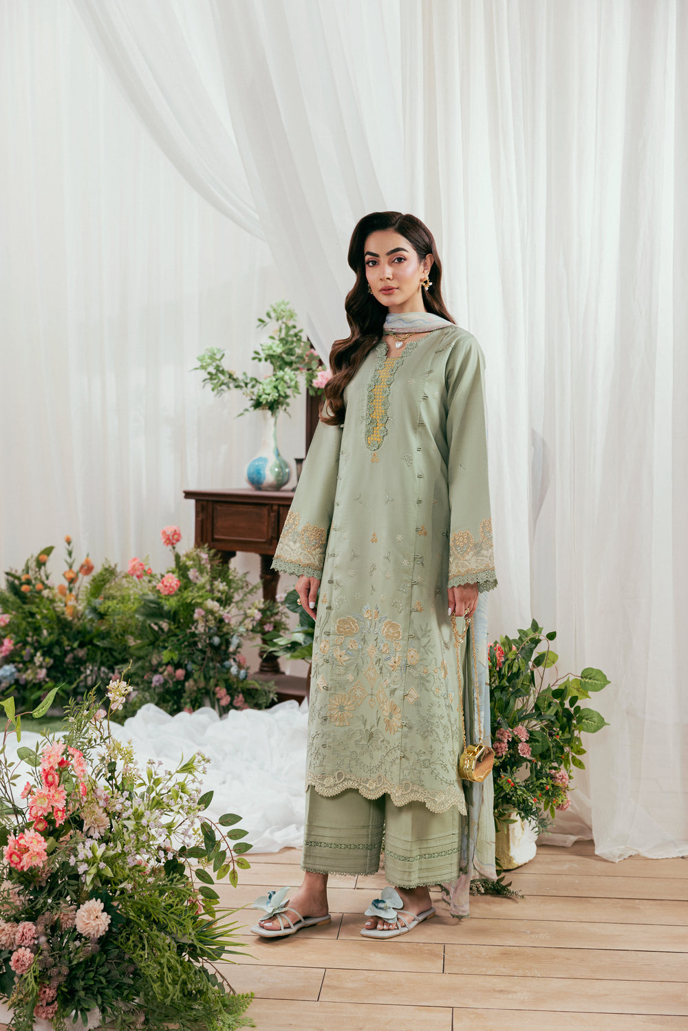 Zync Luxury Lawn – FZL-8A