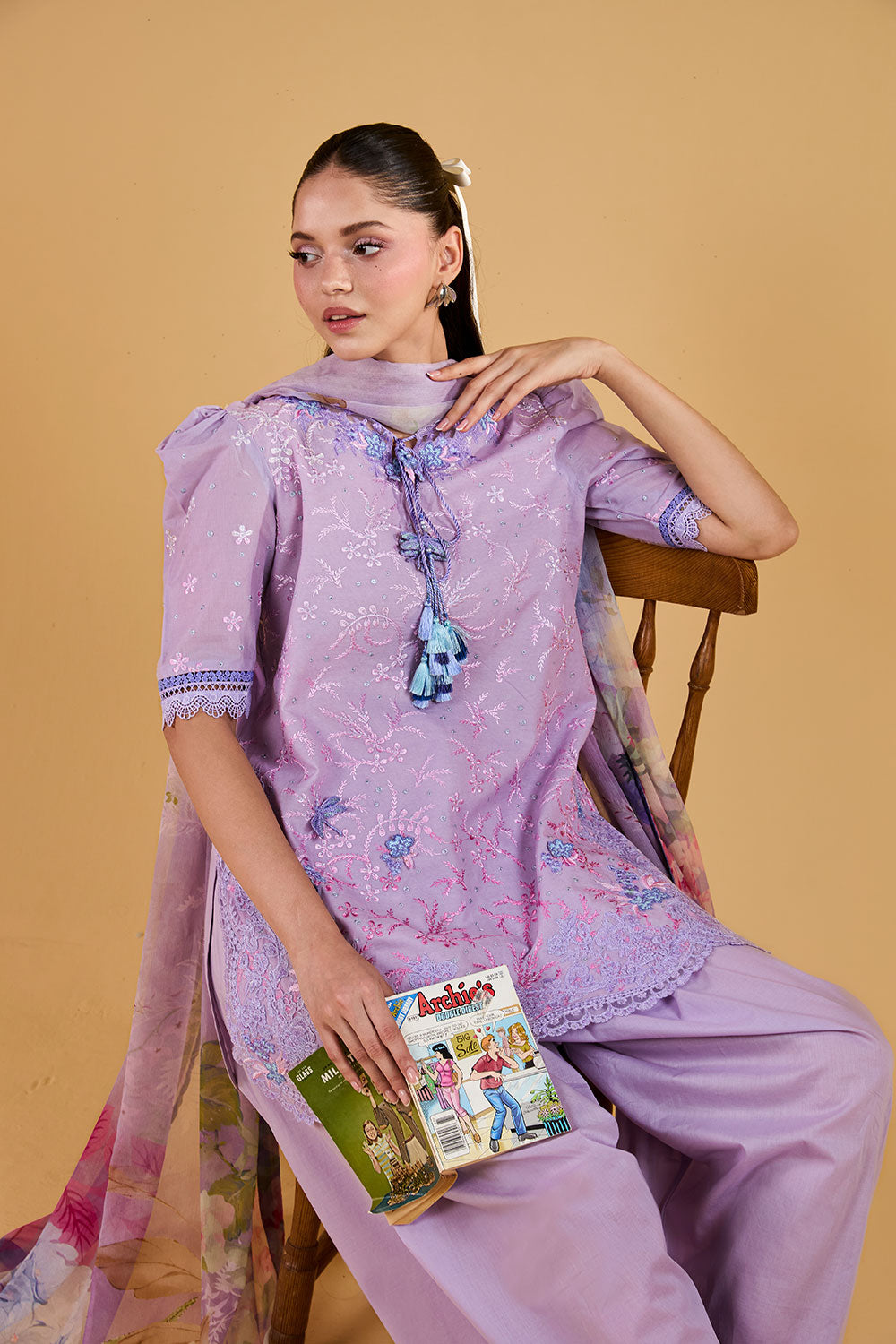 Vital Luxury Lawn Vol-2 – D-1B