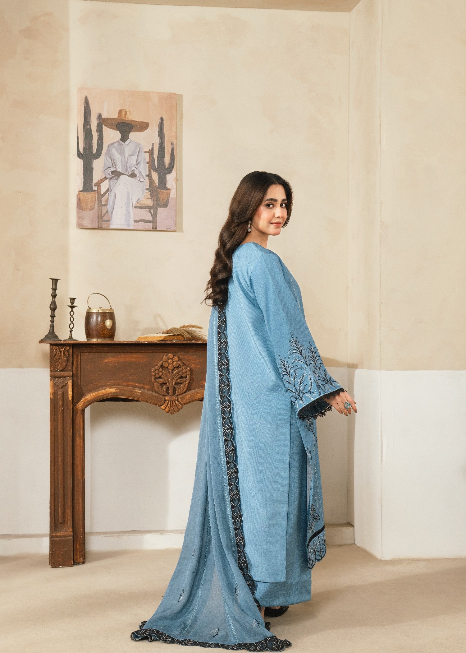 raw silk Kurta Set in Black, frost blue