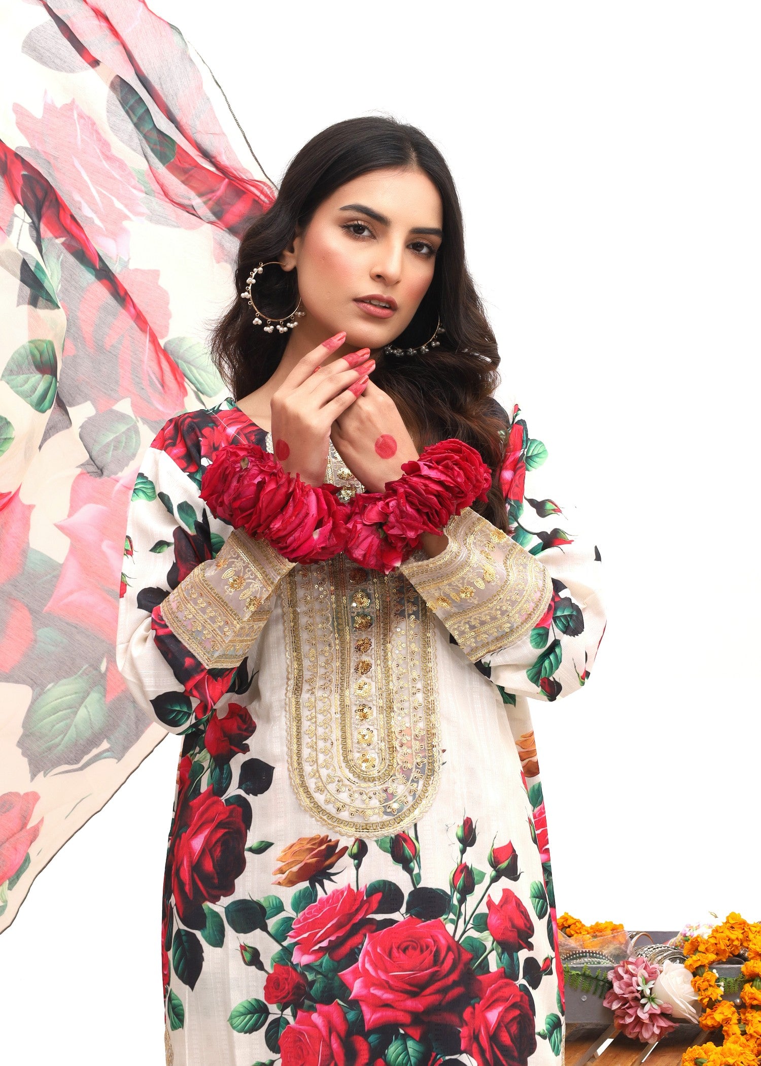 textured lawn Kurta Set in White, multi