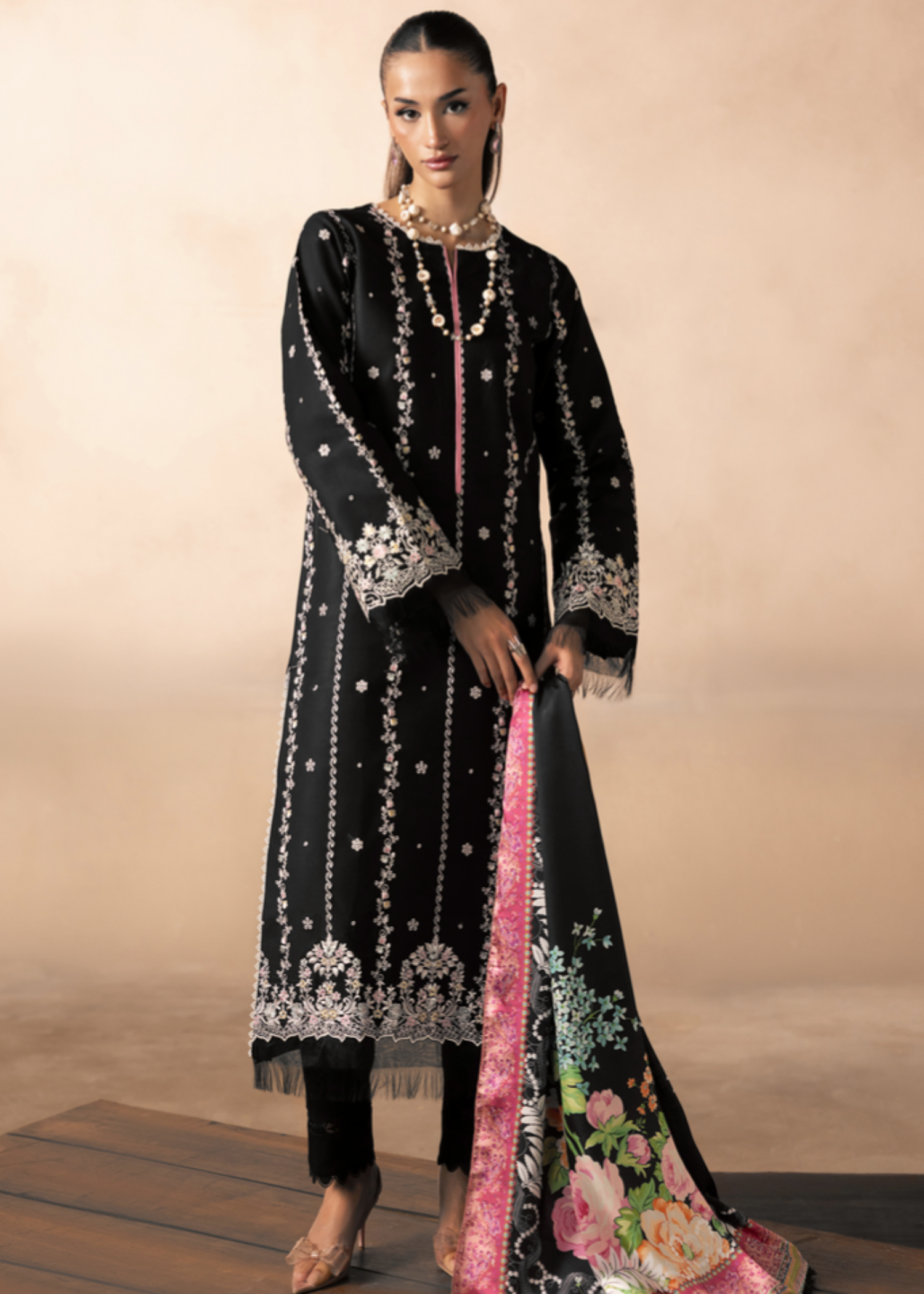 viscose Unstitched in Black