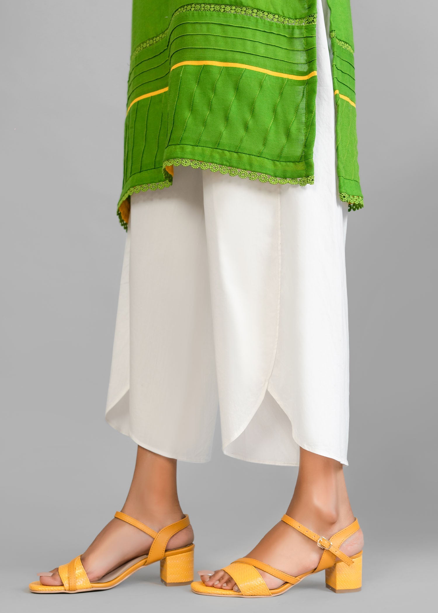 linen Kurta Set in Green