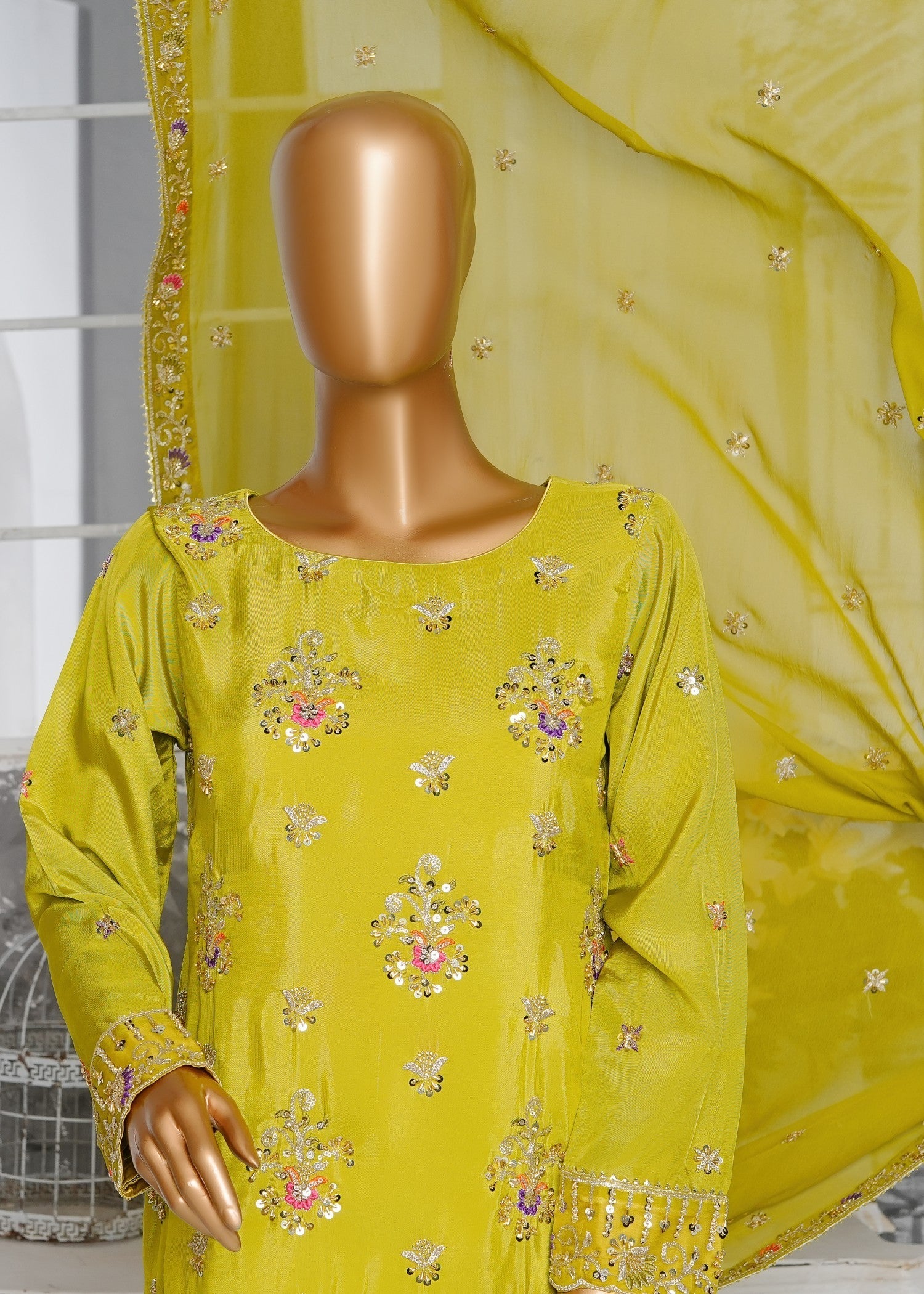 silk crepe Kurta Set in Yellow green