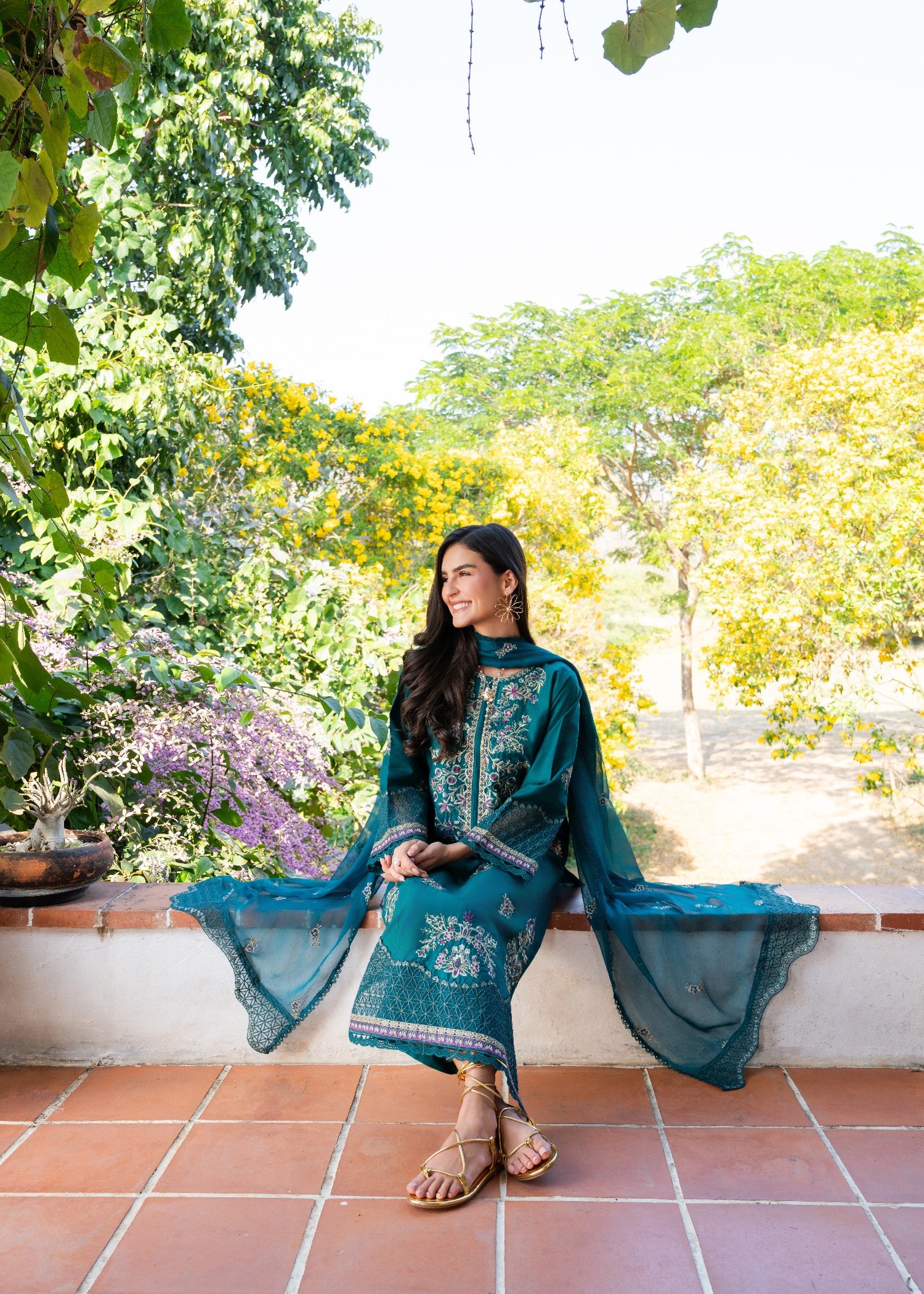 lawn Kurta Set in Pine green