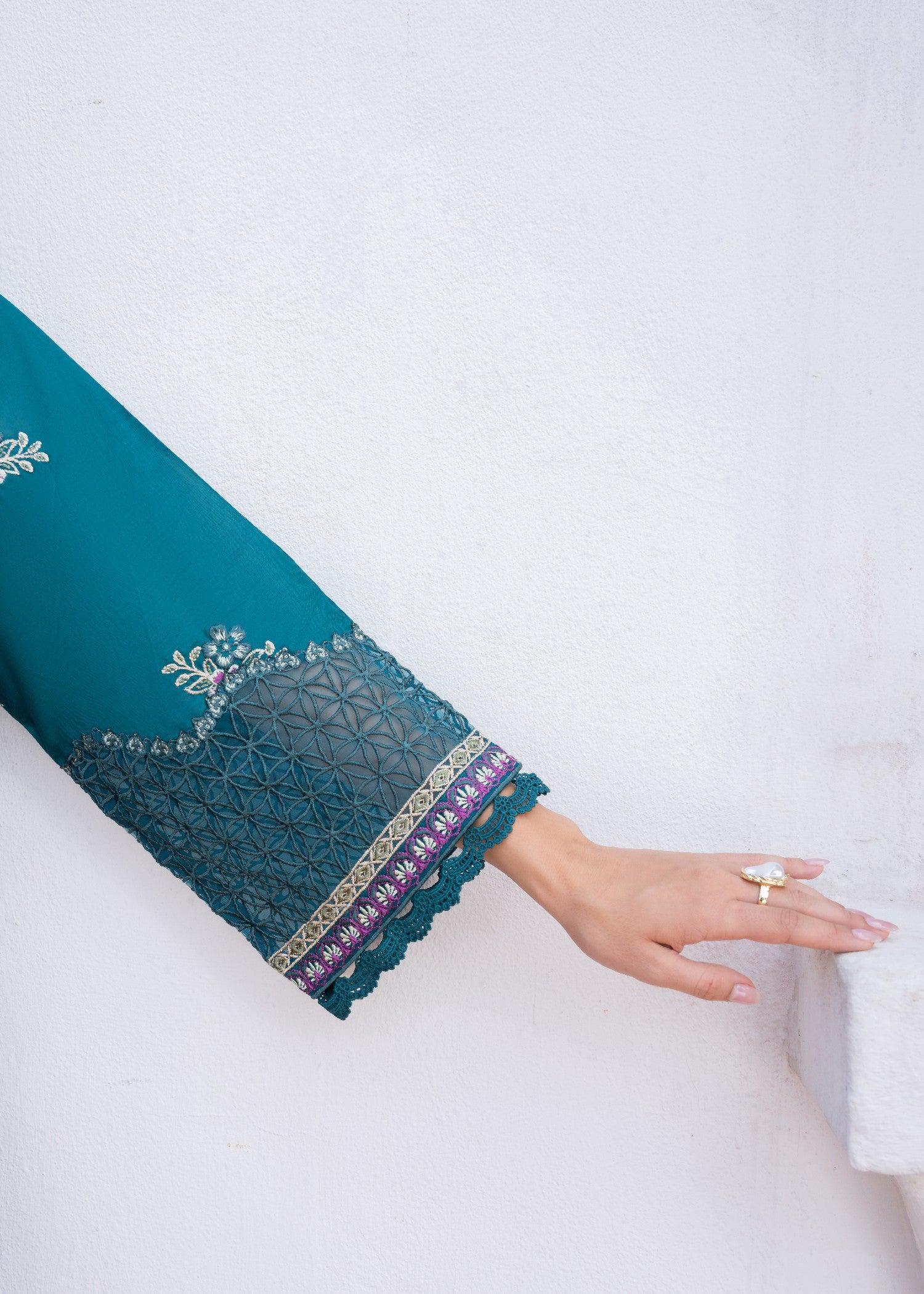 lawn Kurta Set in Pine green