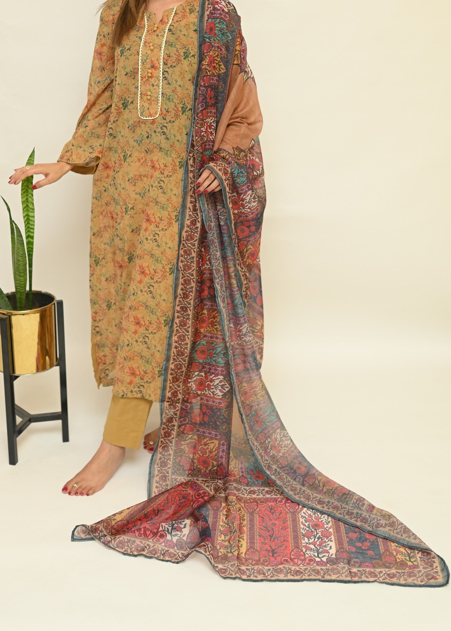 swiss lawn Kurta Set in Camel brown