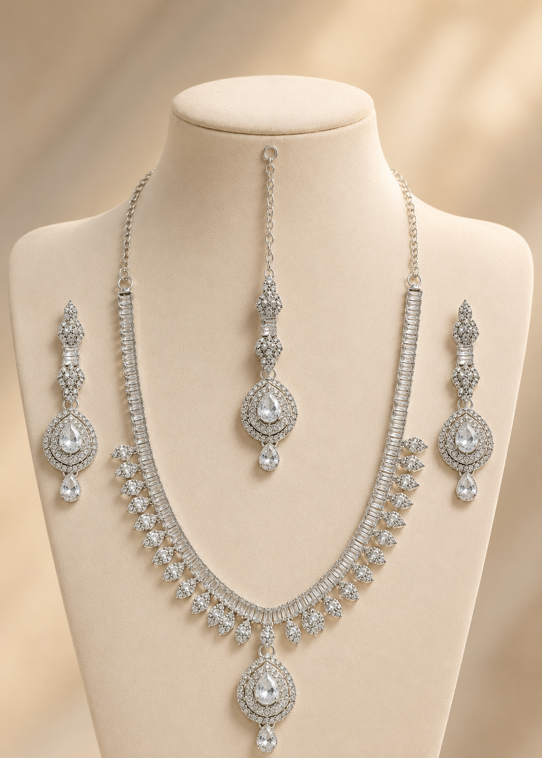 Jewelry Set in Silver Color by - Trendy Women Jewelry Set YYQ3267