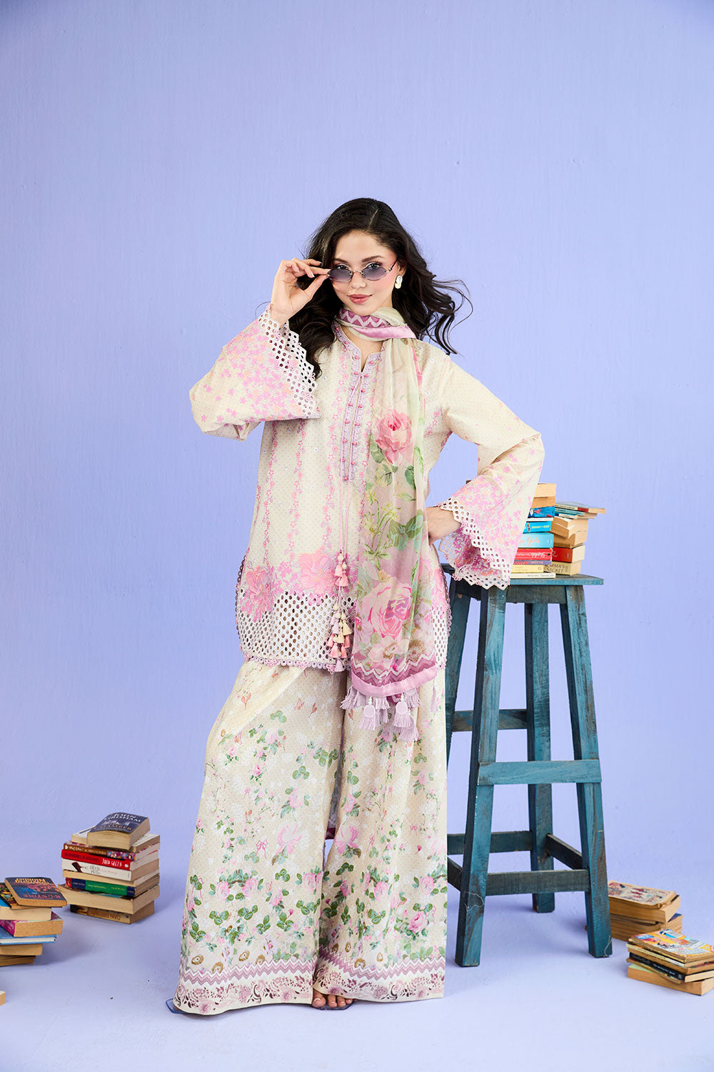 Vital Luxury Lawn Vol-2 – D-7B