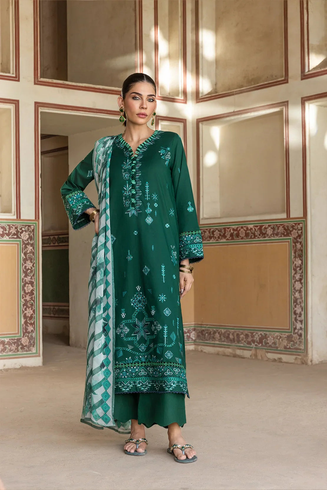 lawn Unstitched in Green