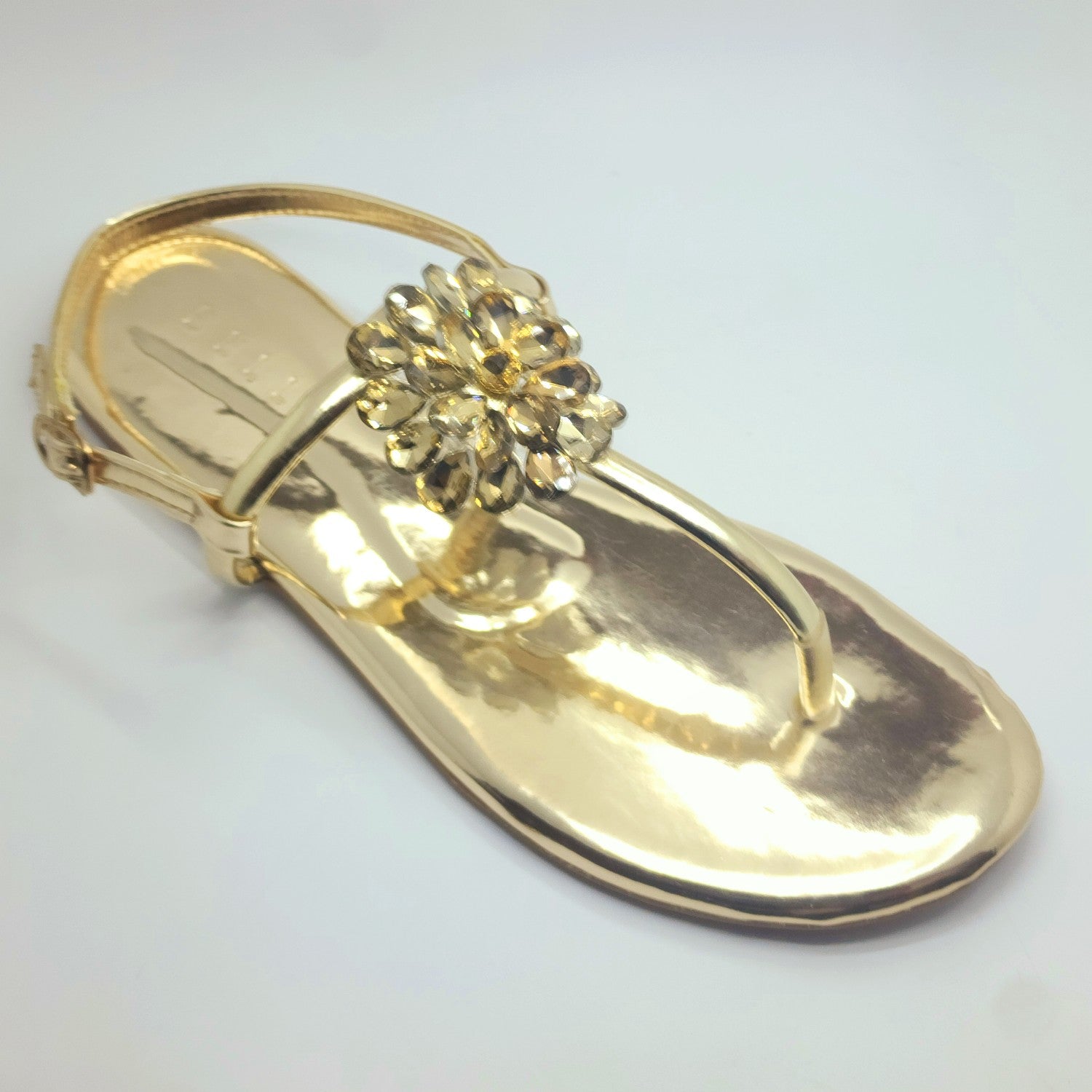 Flats in Gold by - High Quality Women Flats WKY3907