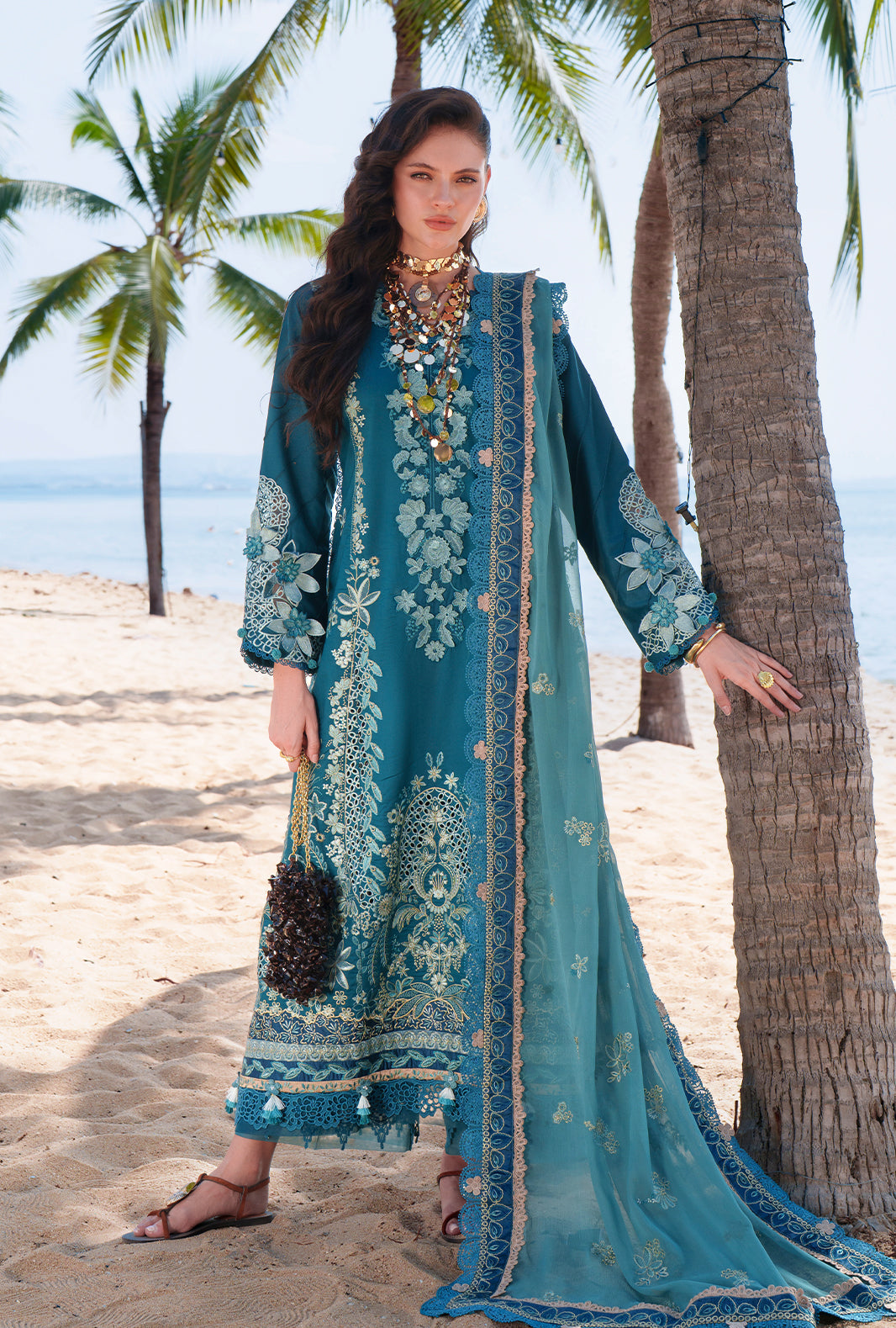 AJR Evara Luxury Lawn – Maela