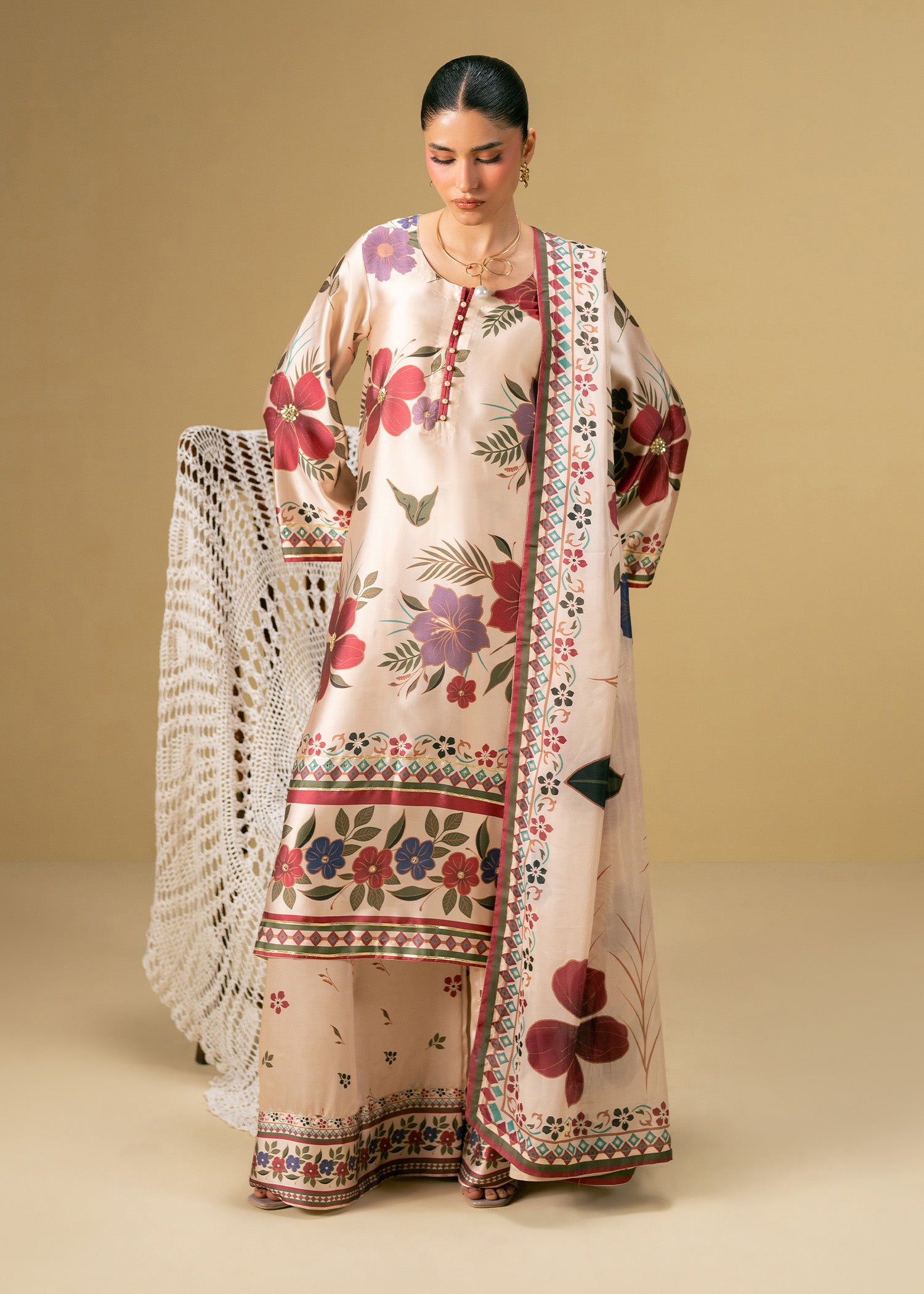 charmuse/shamooz Kurta Set in Beige
