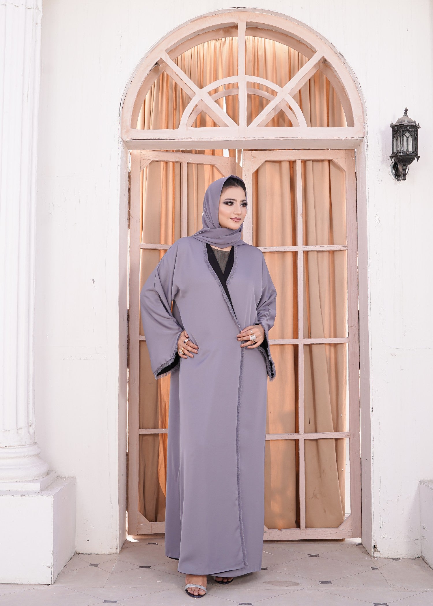 nidha Abaya in Lavender, pastel grey