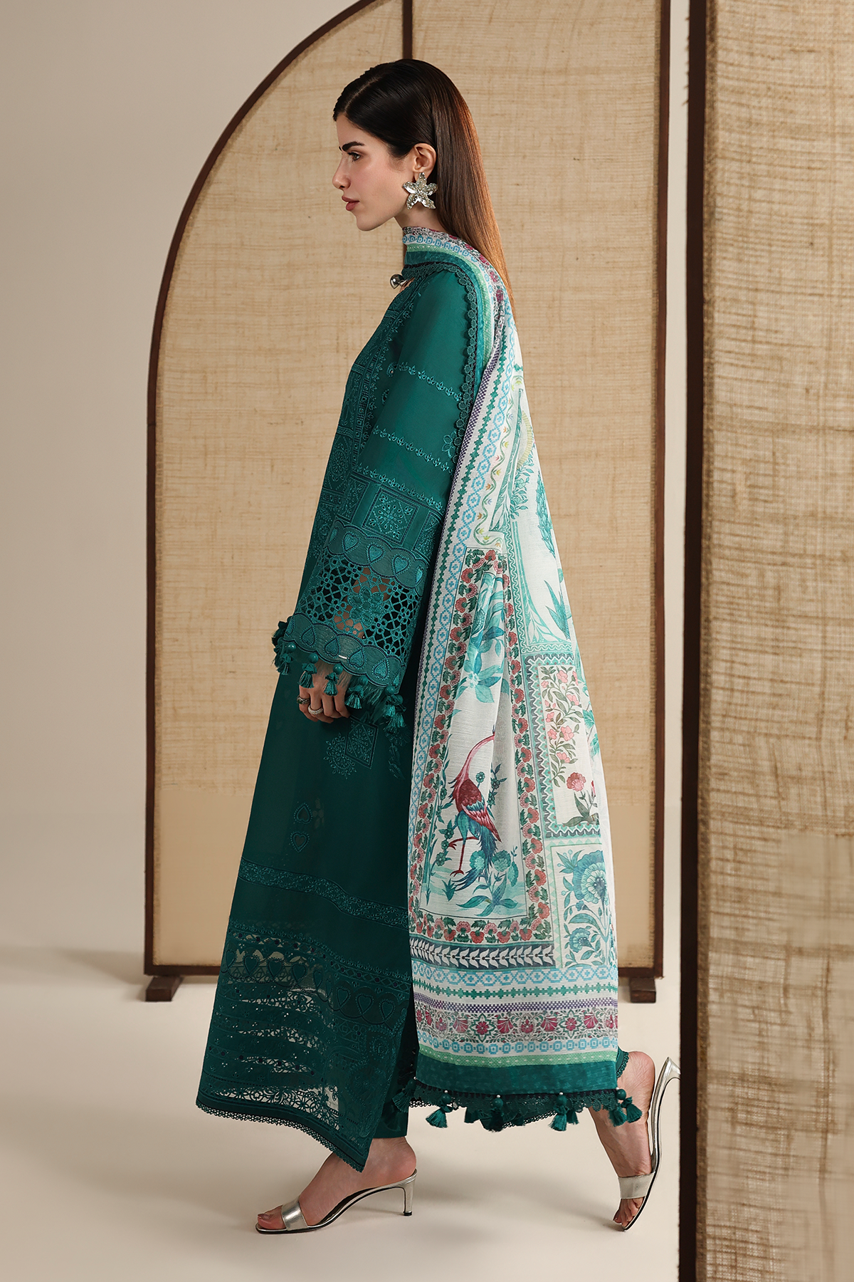 Iris Luxury Festive Lawn – IL26-D03